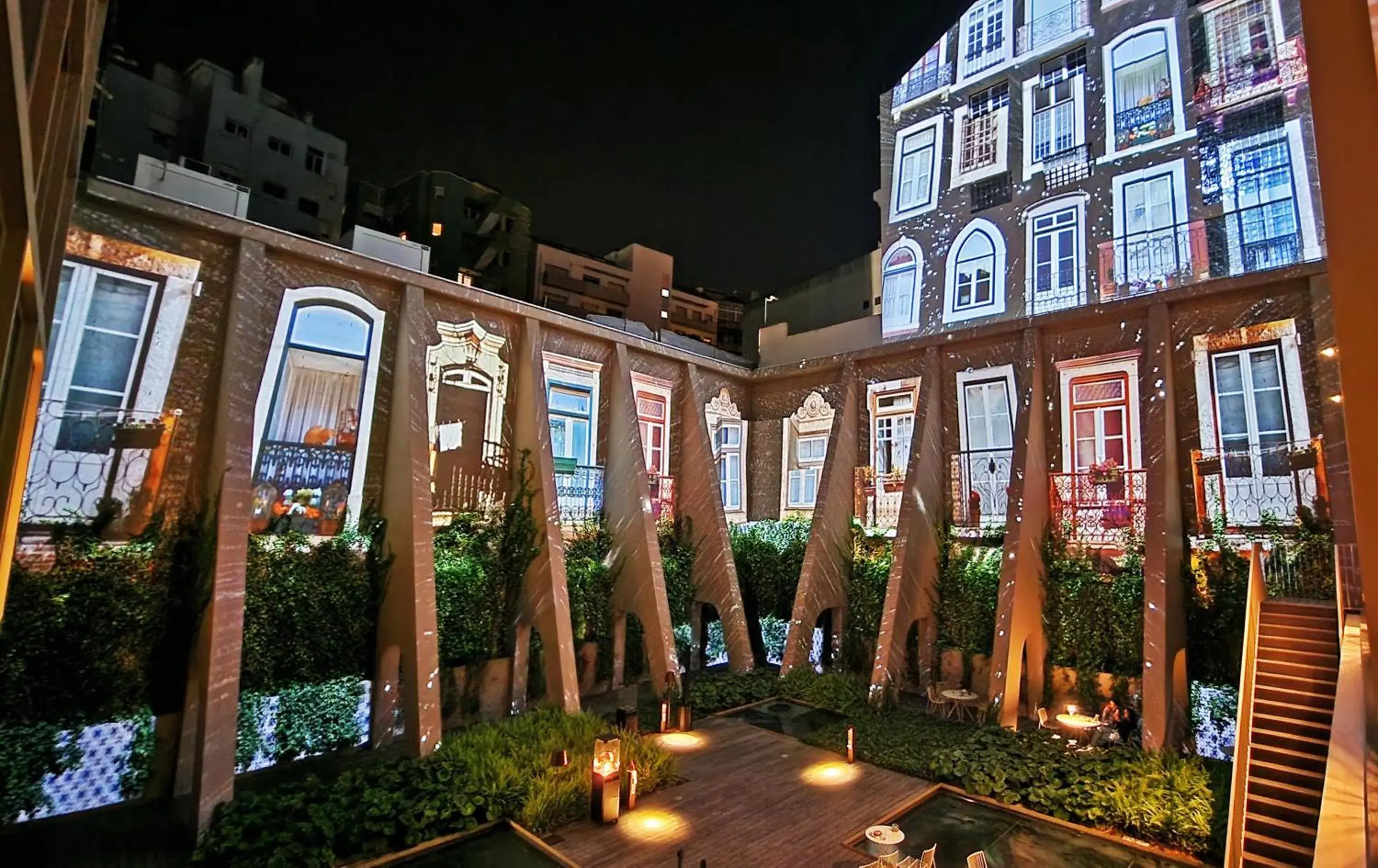 Lumen Hotel & The Lisbon Light Show Lumen Hotel & The Lisbon Light Show