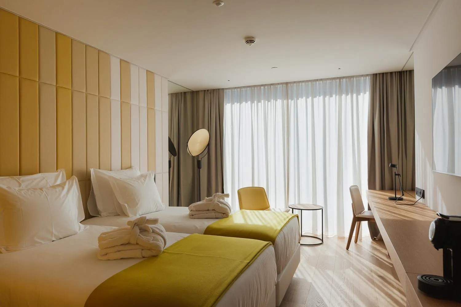 Bed in Lumen Hotel & The Lisbon Light Show