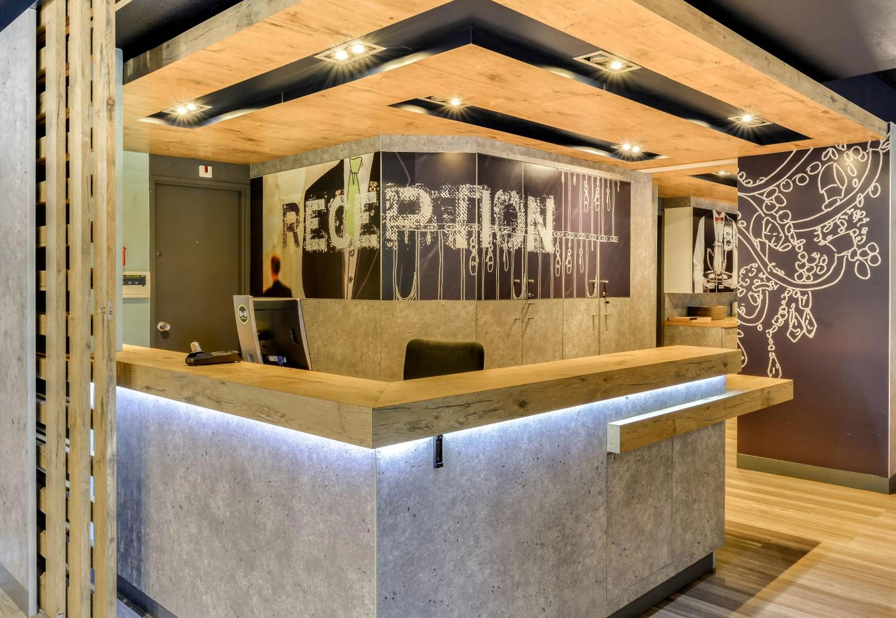 Lobby or reception in B&B HOTEL Montpellier Sud Lattes