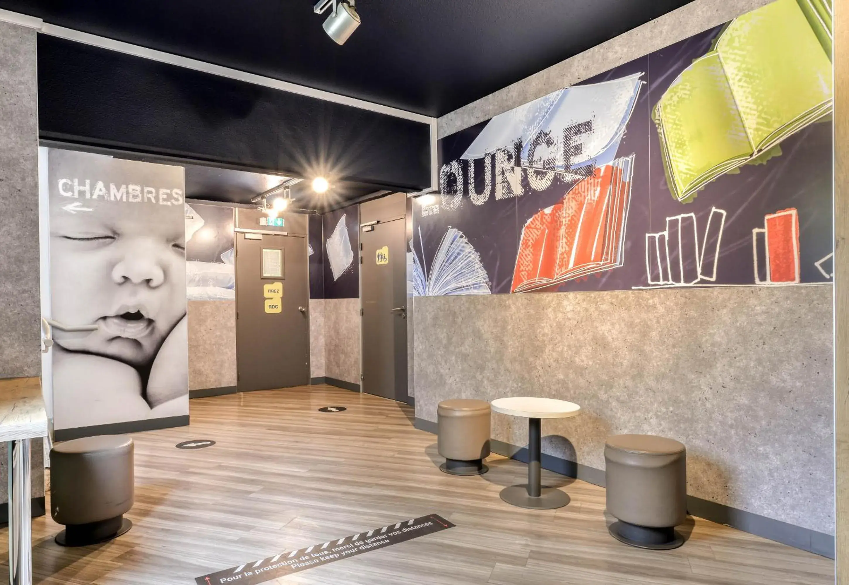 Lobby or reception in B&B HOTEL Montpellier Sud Lattes Lobby or reception in B&B HOTEL Montpellier Sud Lattes