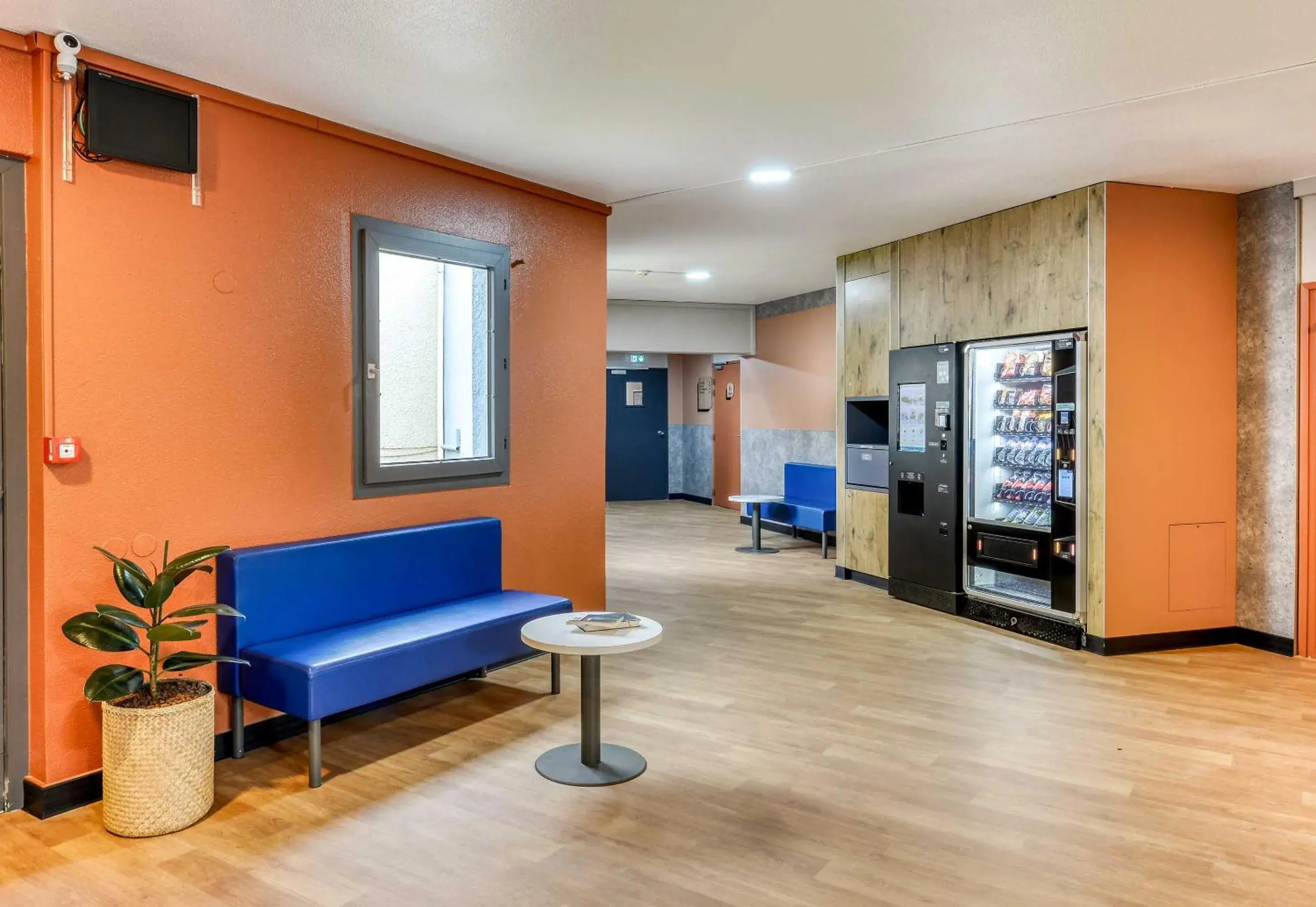 Lobby or reception in B&B HOTEL Montpellier Sud Lattes Lobby or reception in B&B HOTEL Montpellier Sud Lattes