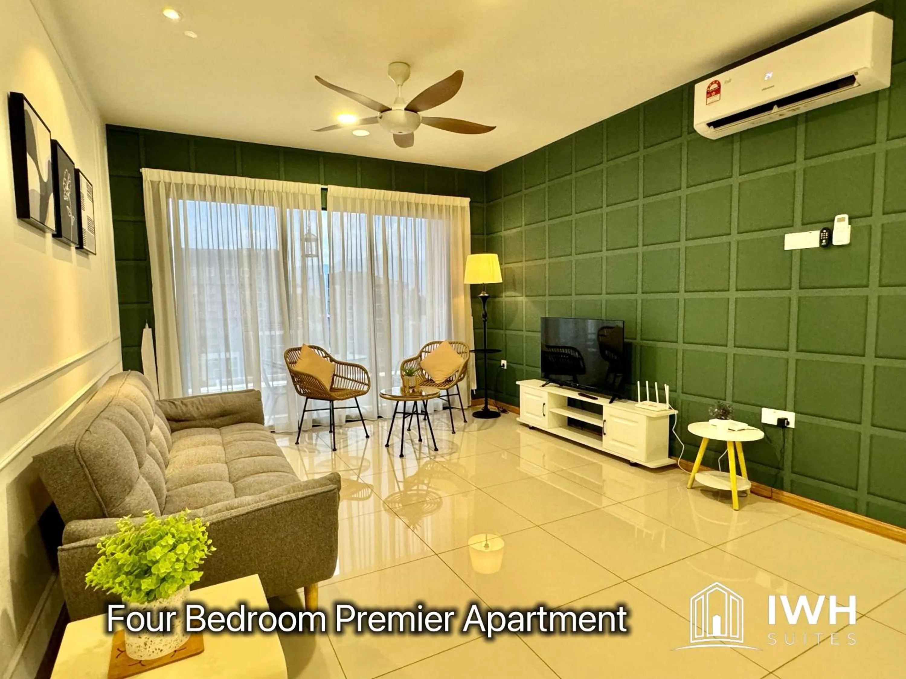 Communal lounge/ TV room in Ipoh Waterpark Manhattan Premium Suites by IWH Suites