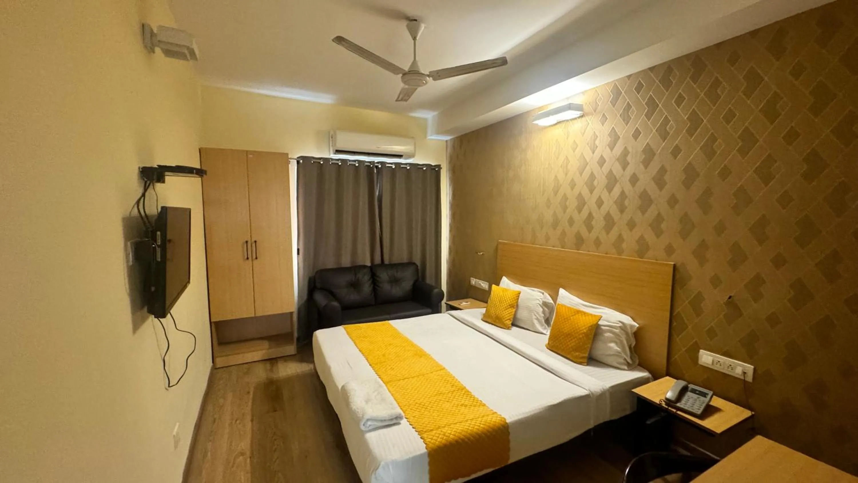 Photo of the whole room, Bed in PHP BOUTIQUE TOWNHOUSE