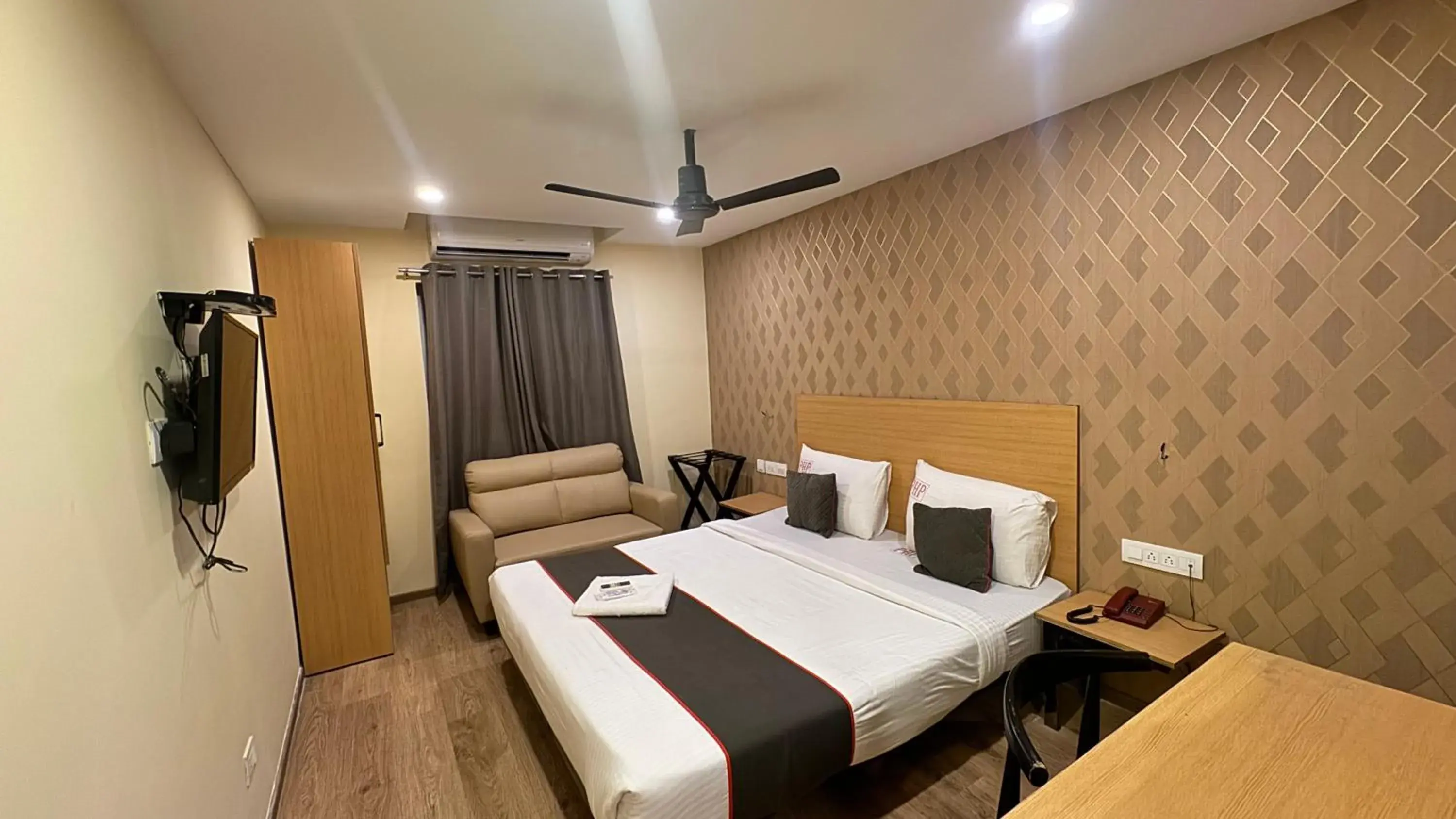 Living room, Bed in PHP BOUTIQUE TOWNHOUSE Living room, Bed in PHP BOUTIQUE TOWNHOUSE