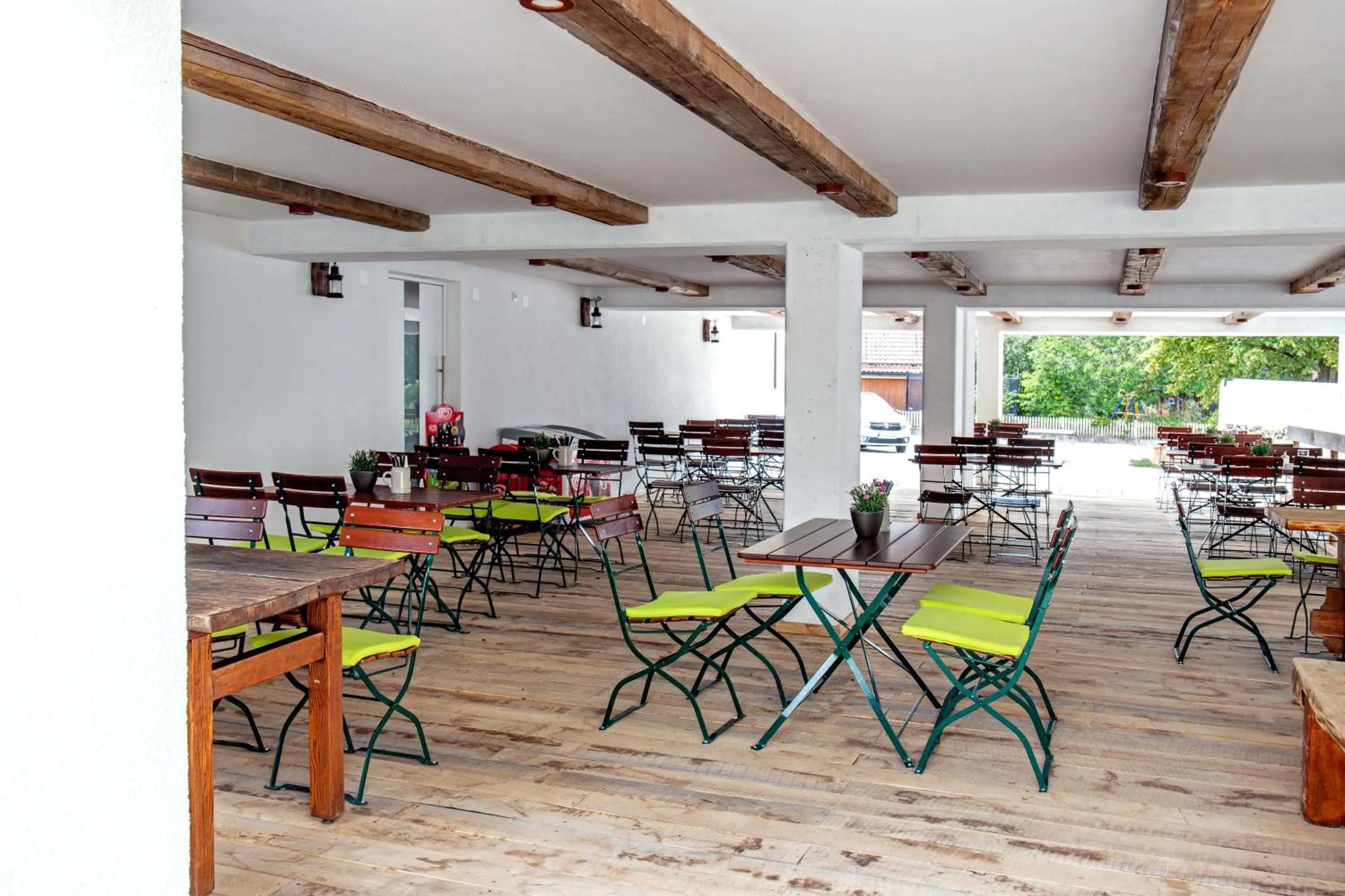 Restaurant/places to eat in Römercastell Wirtshaus & Hotel