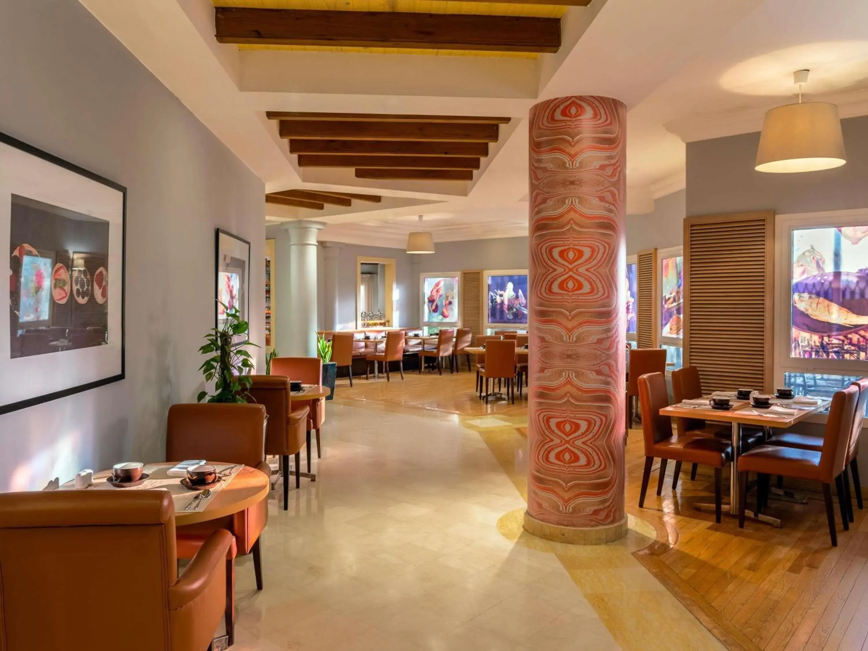 Restaurant/places to eat in Mövenpick Hotel Doha Restaurant/places to eat in Mövenpick Hotel Doha