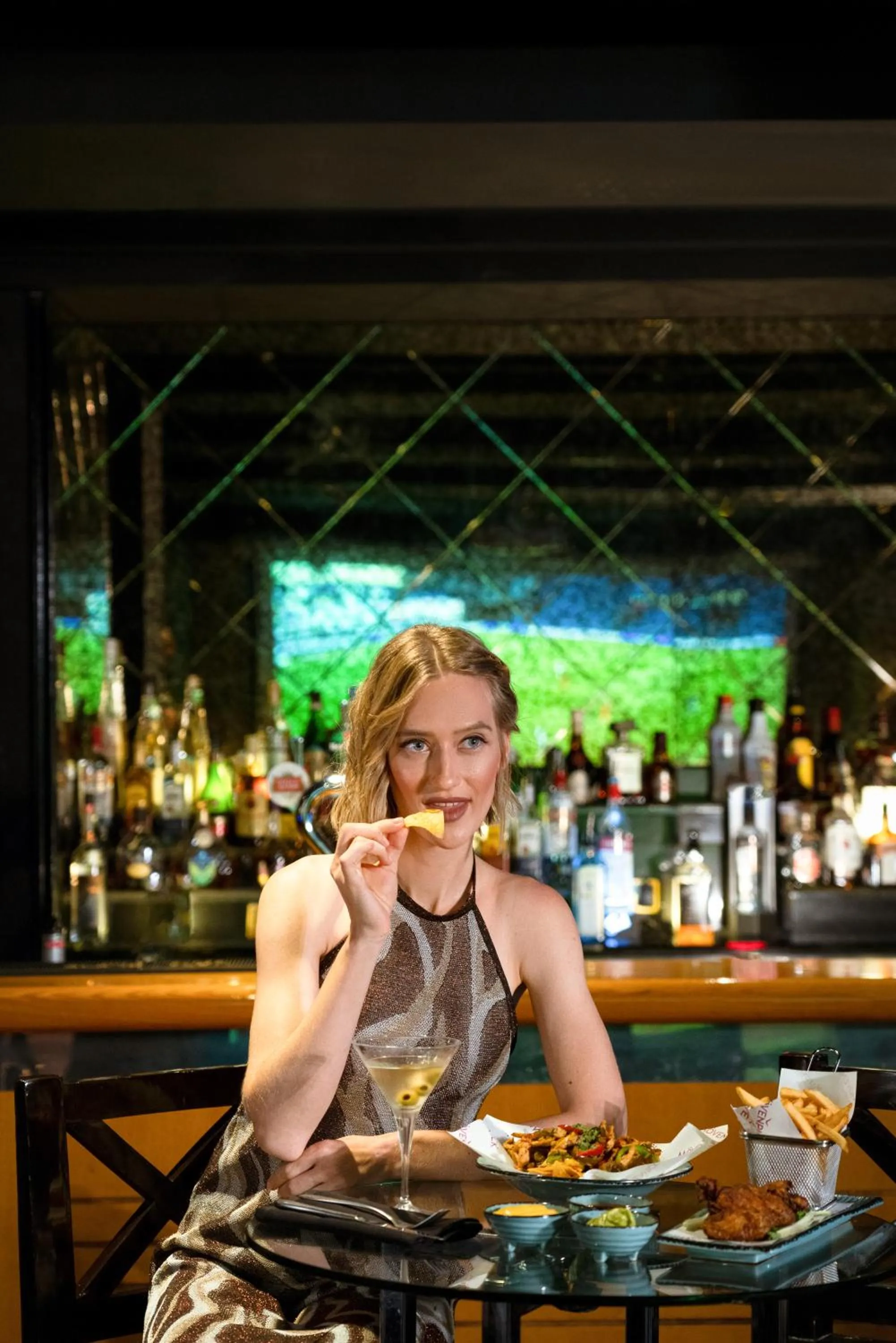 Lounge or bar in Mövenpick Hotel Doha