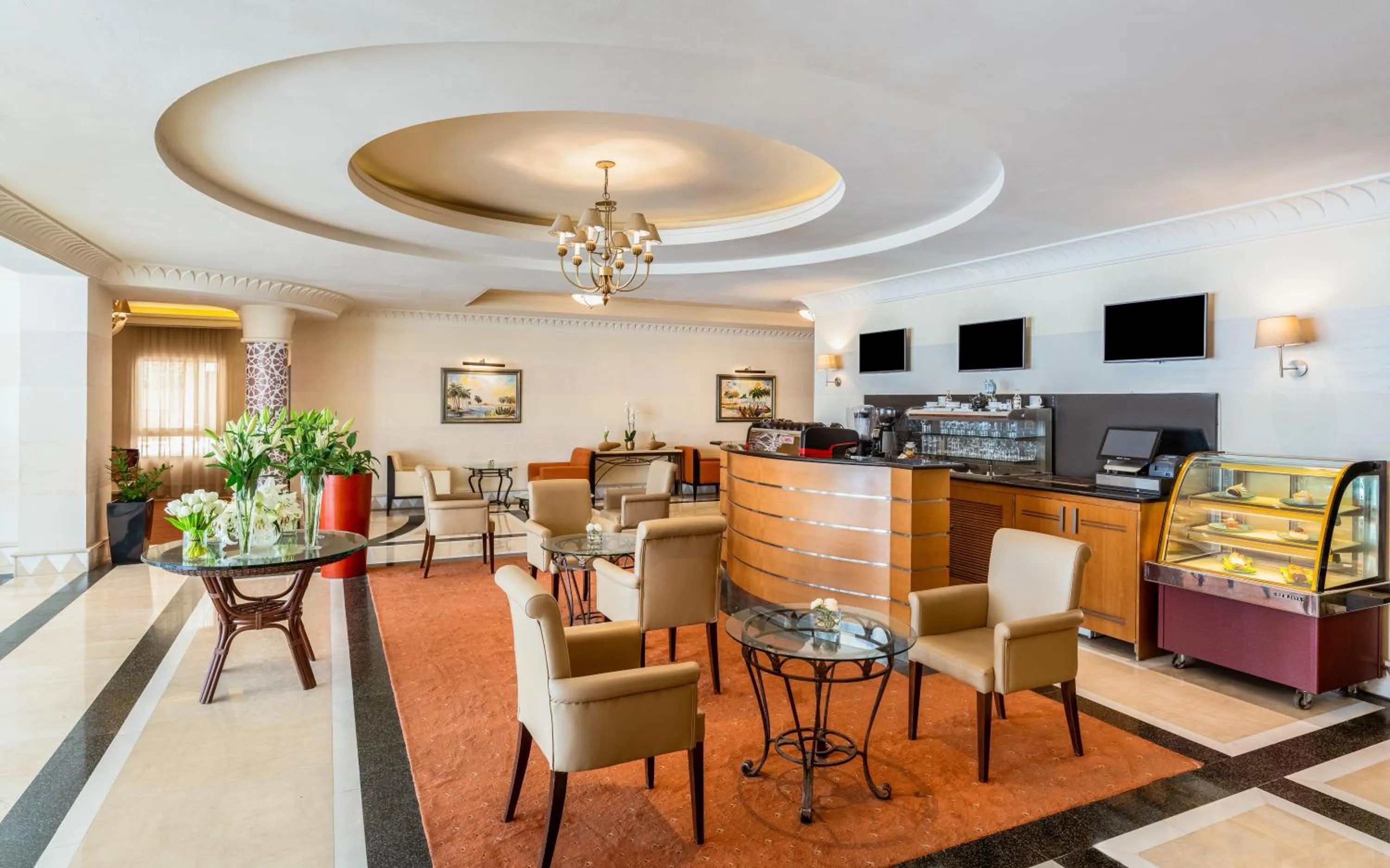 Living room in Mövenpick Hotel Doha