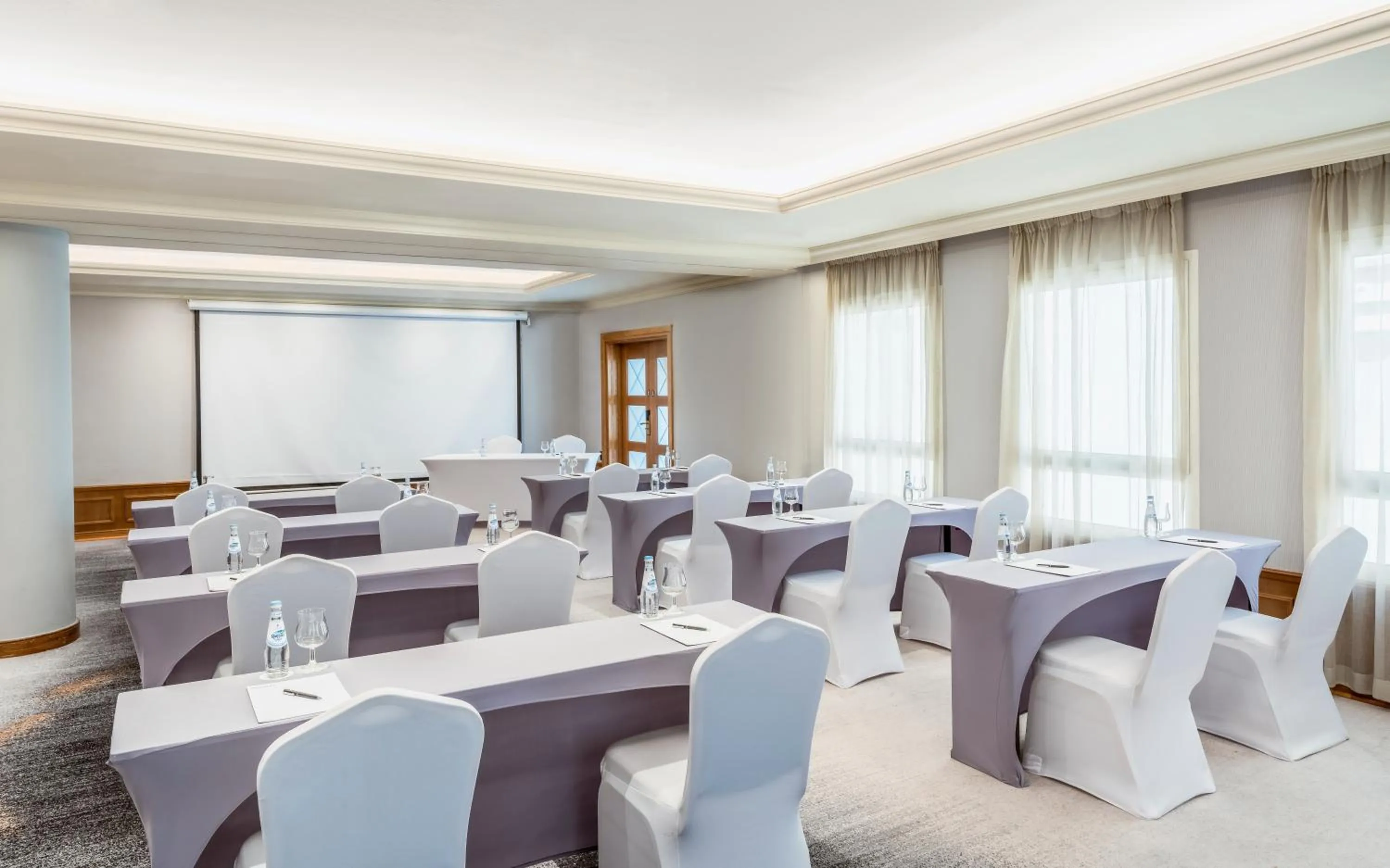 Meeting/conference room in Mövenpick Hotel Doha