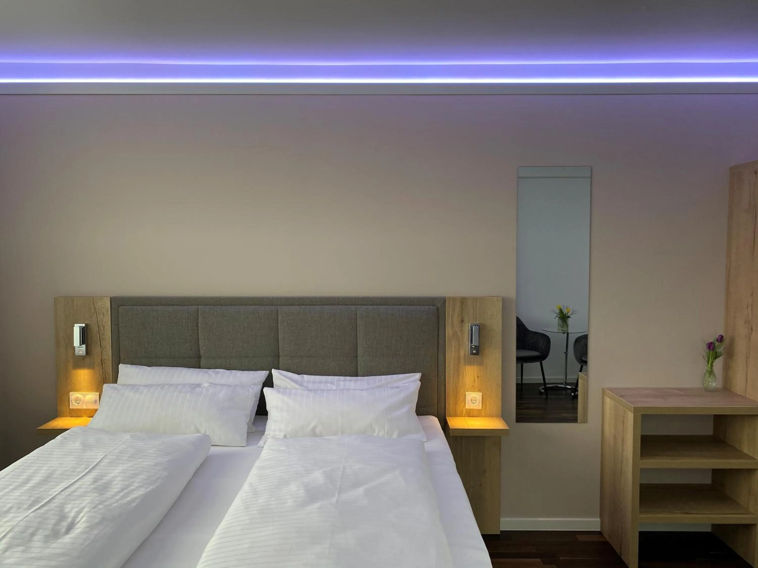 Photo of the whole room, Bed in Hotel B4