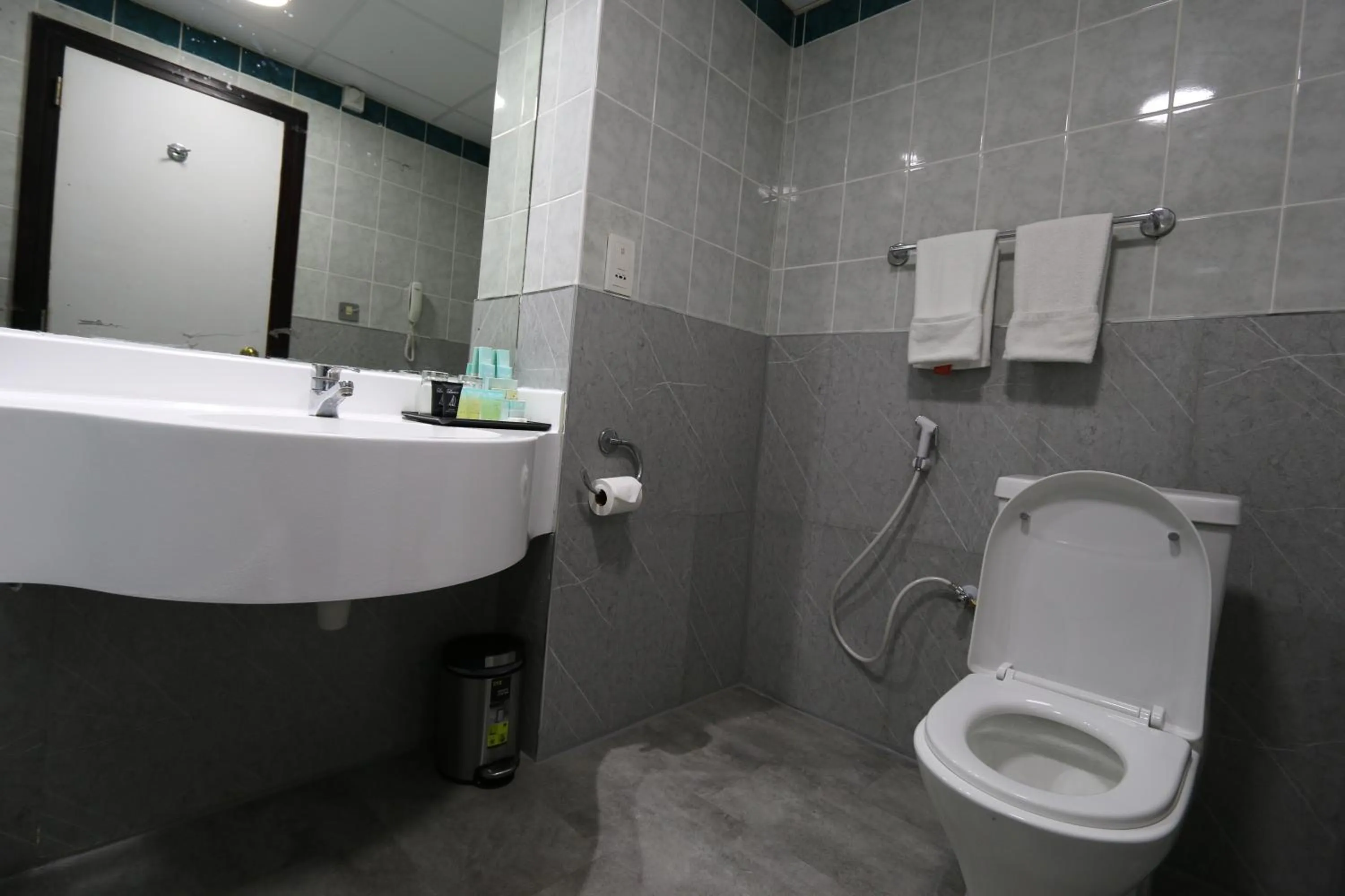 Shower, Bathroom in Grand Mayfair Hotel