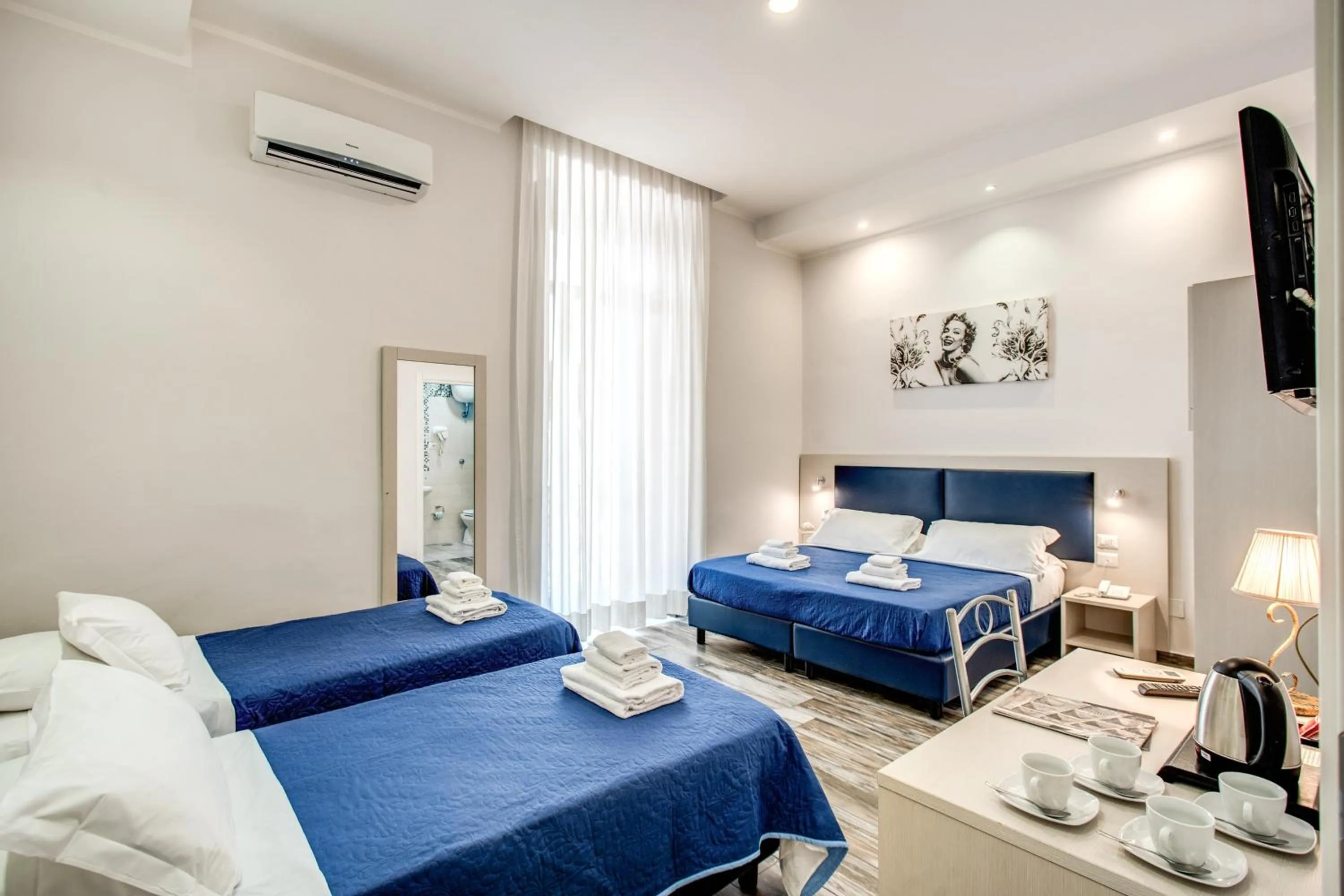 Coffee/tea facilities, Bed in Napoli's Gold