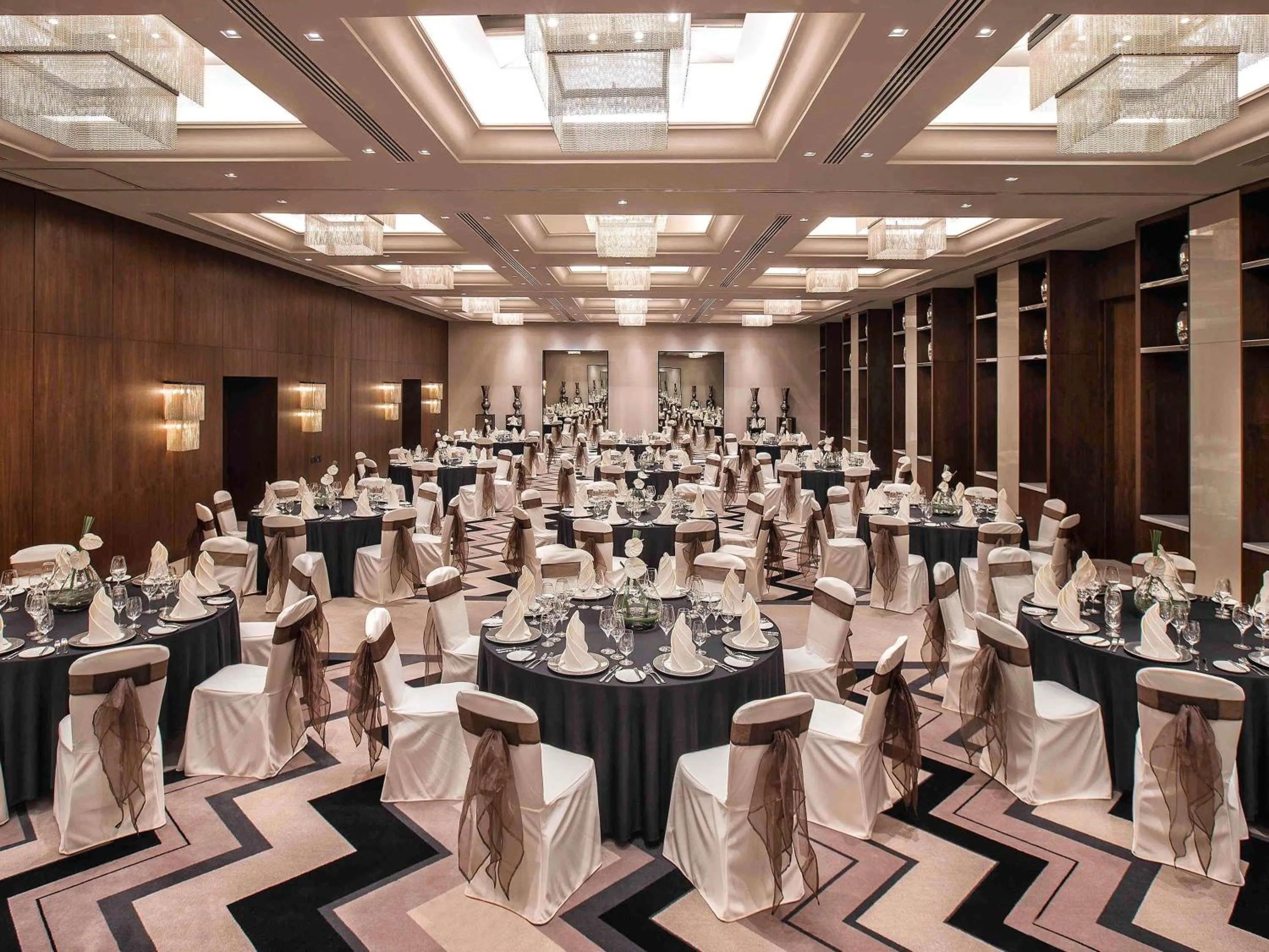Meeting/conference room in Pullman Dubai Creek City Centre