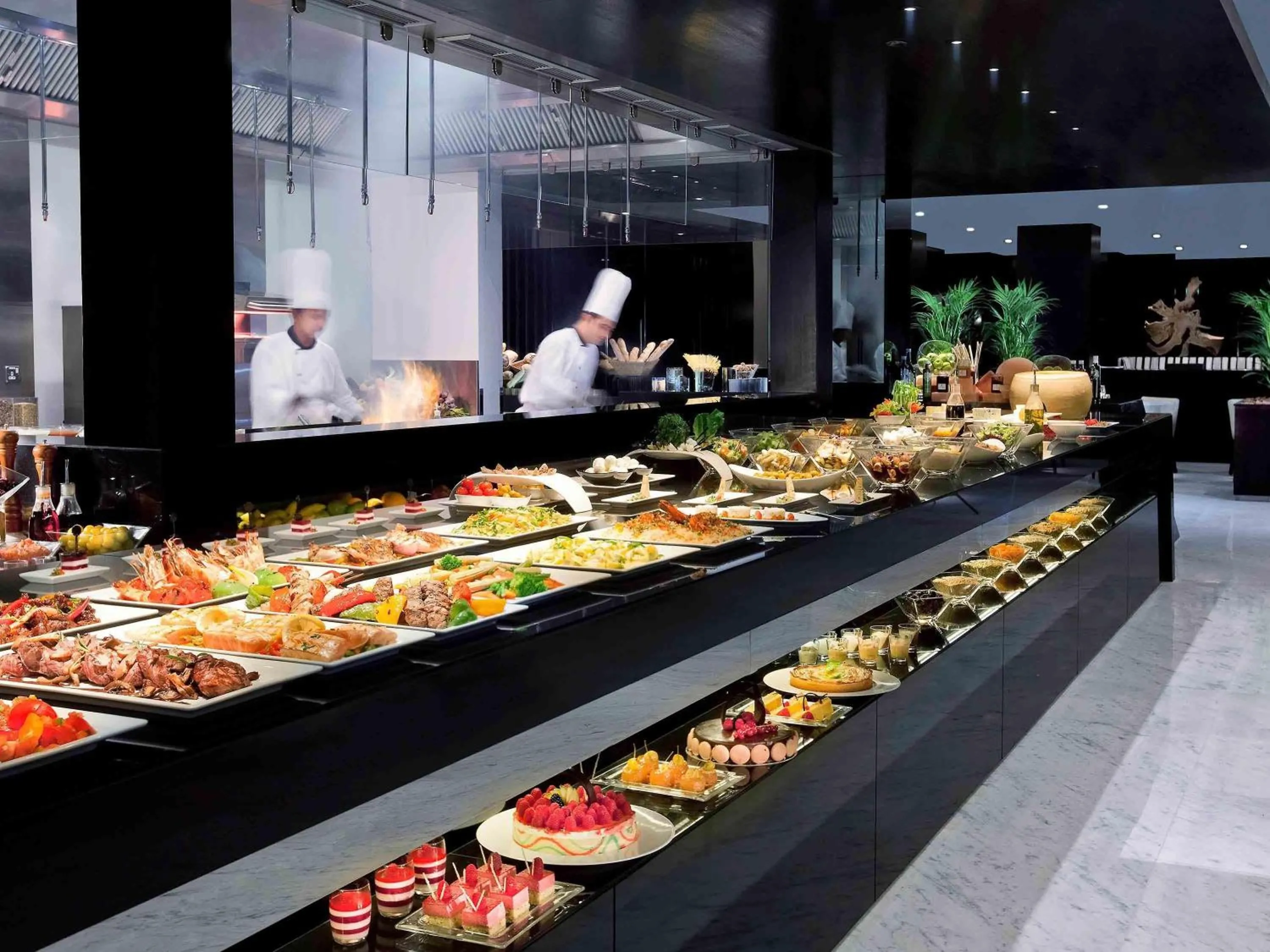 Restaurant/places to eat in Pullman Dubai Creek City Centre