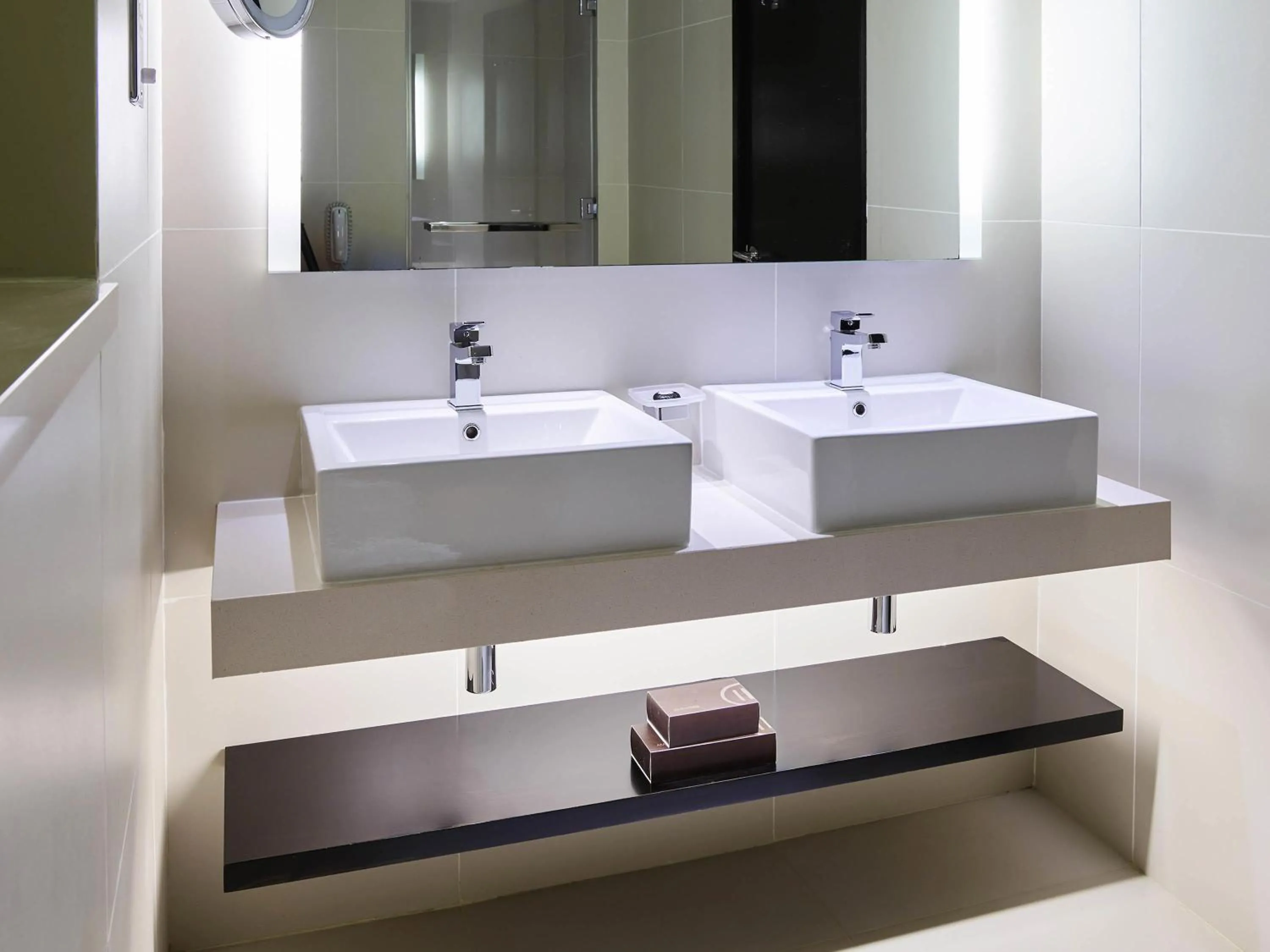 Bedroom in Pullman Dubai Creek City Centre