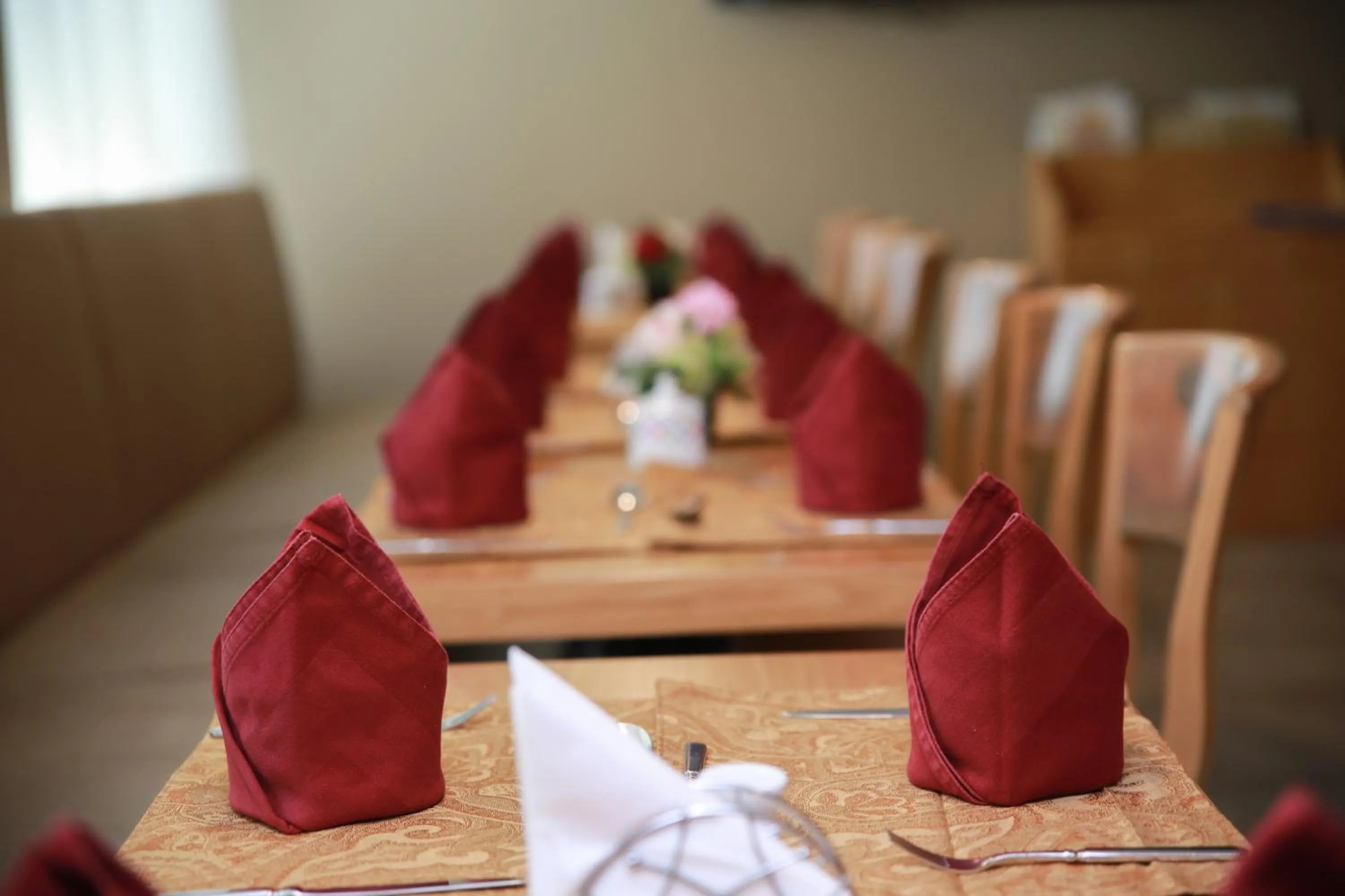 Restaurant/places to eat in Versailles by Vieras Hotel