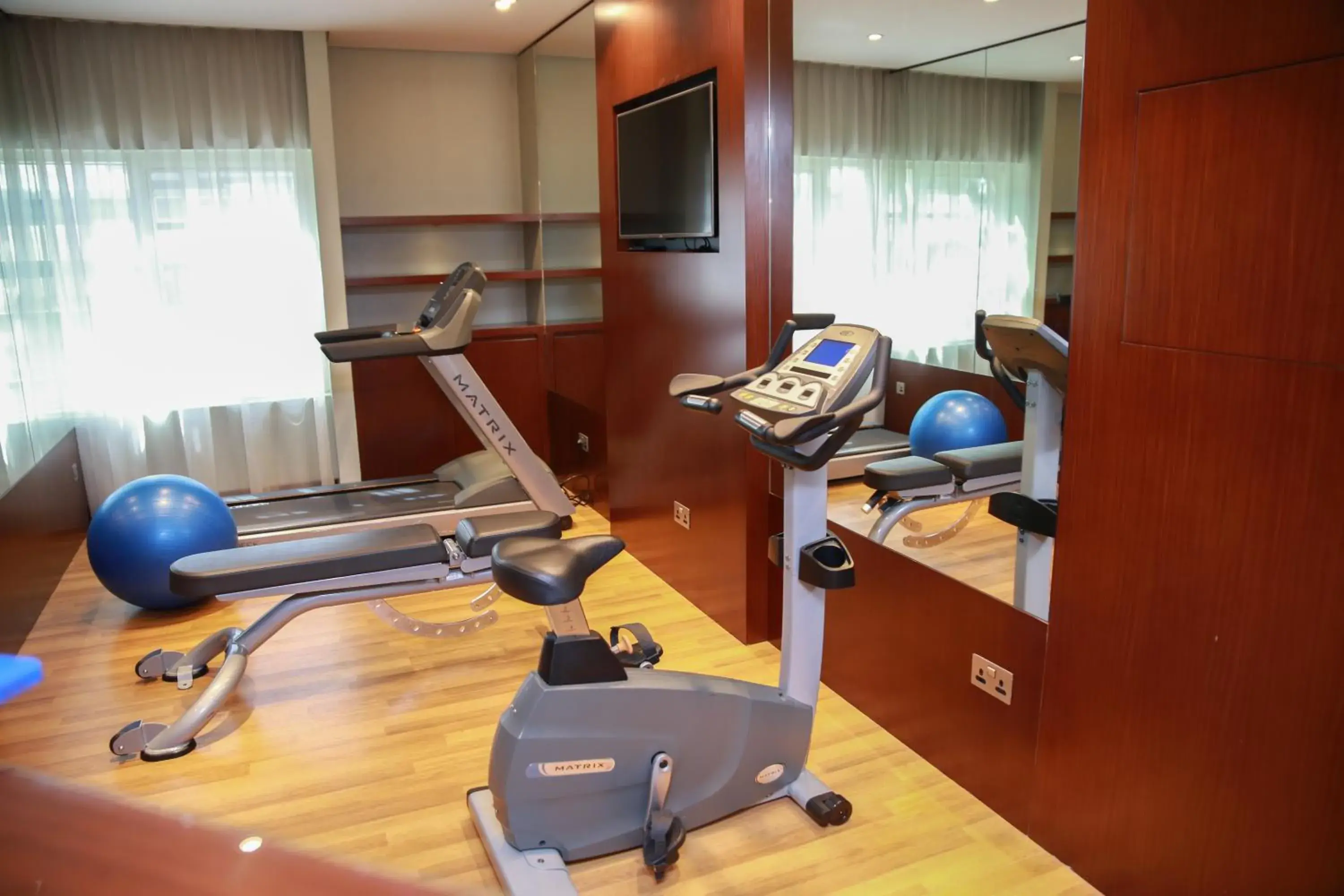 Fitness centre/facilities in Versailles by Vieras Hotel Fitness centre/facilities in Versailles by Vieras Hotel