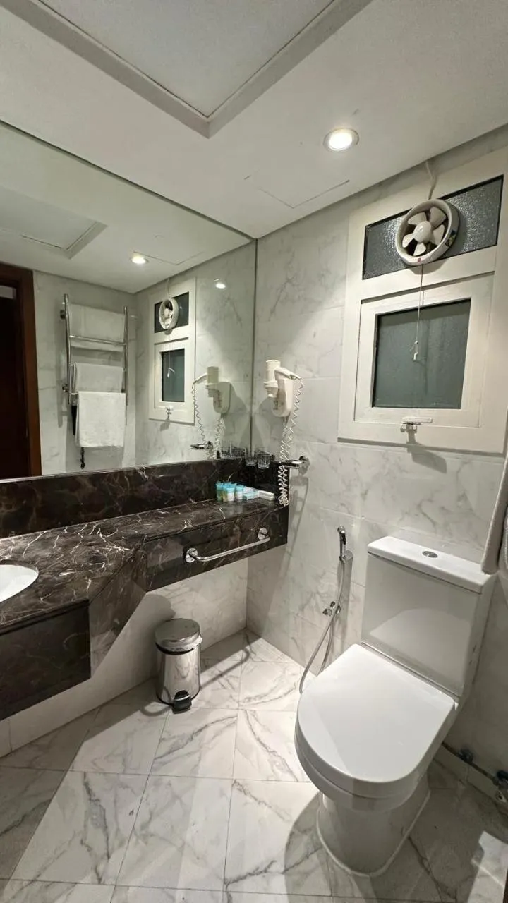 Versailles by Vieras Hotel