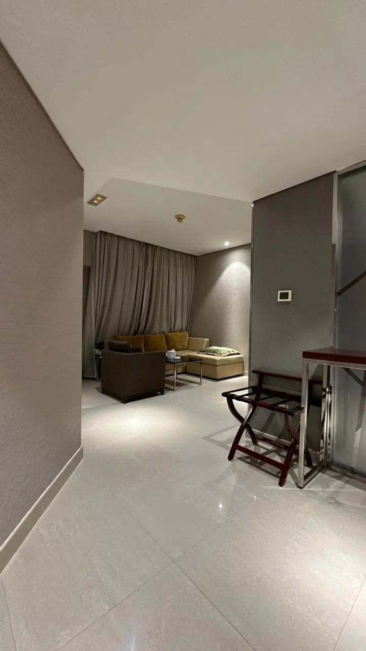 Versailles by Vieras Hotel