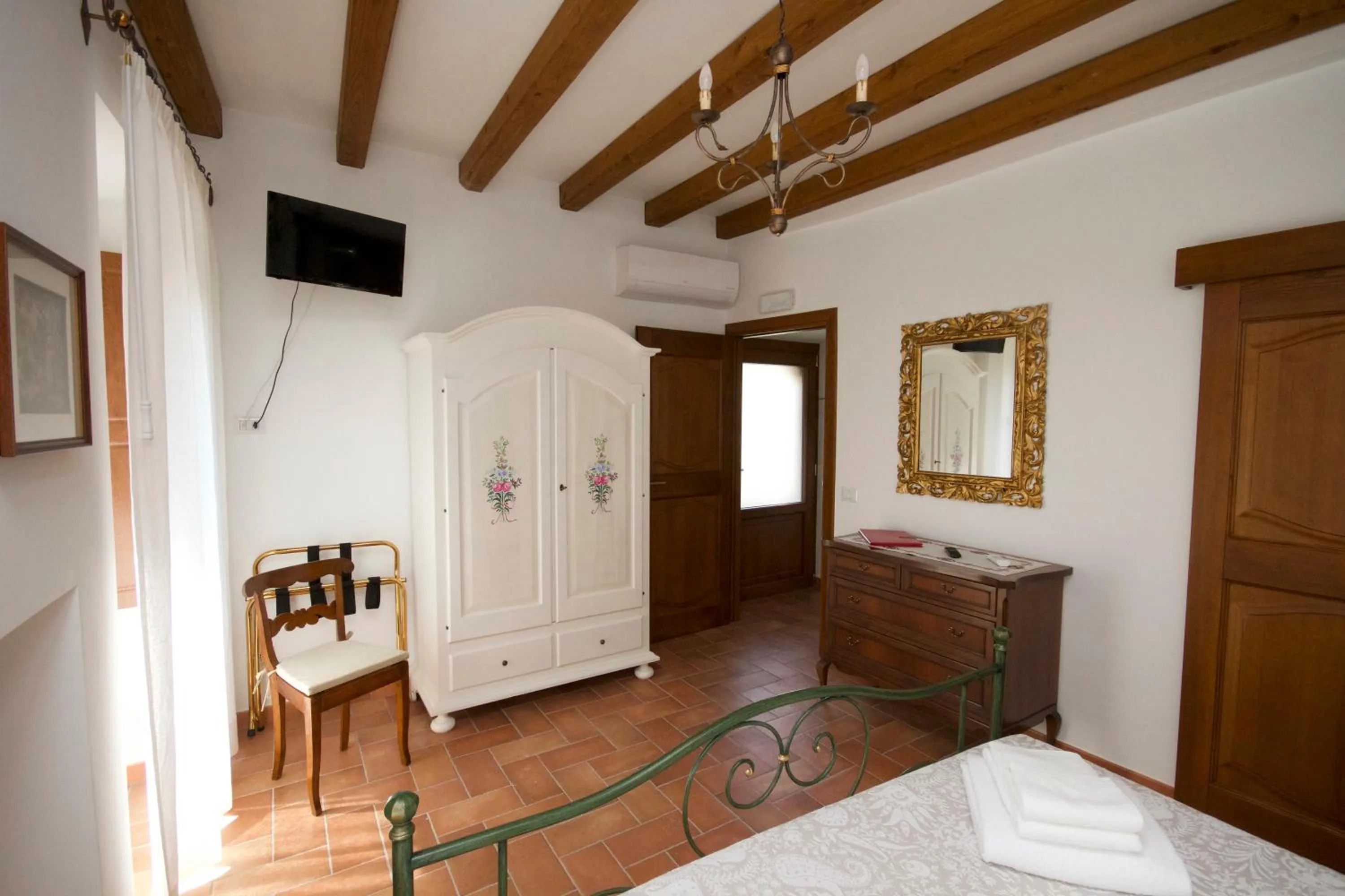 Bedroom, Bed in Il Gallo Nero