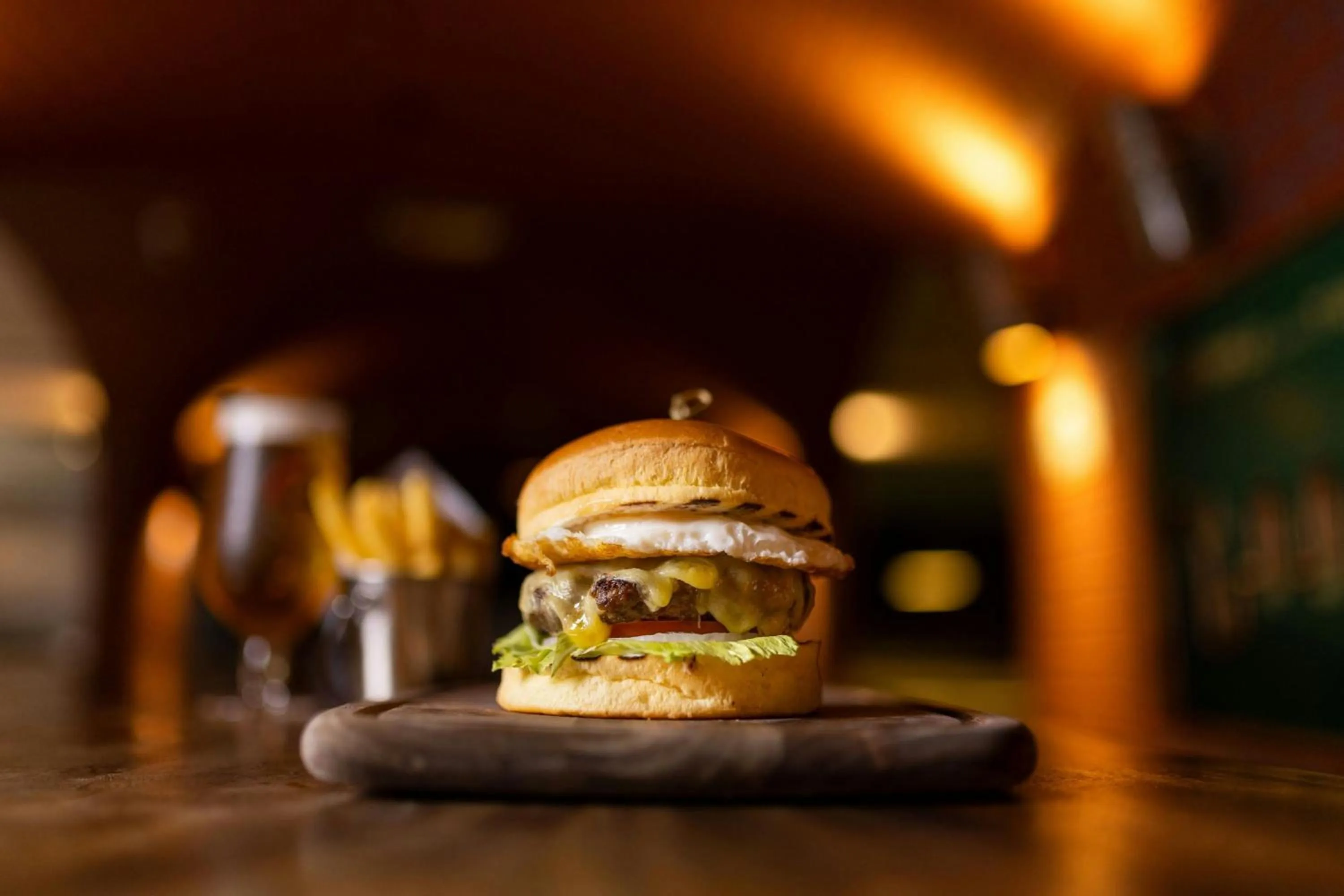 Restaurant/places to eat in Al Habtoor Grand Resort, Autograph Collection