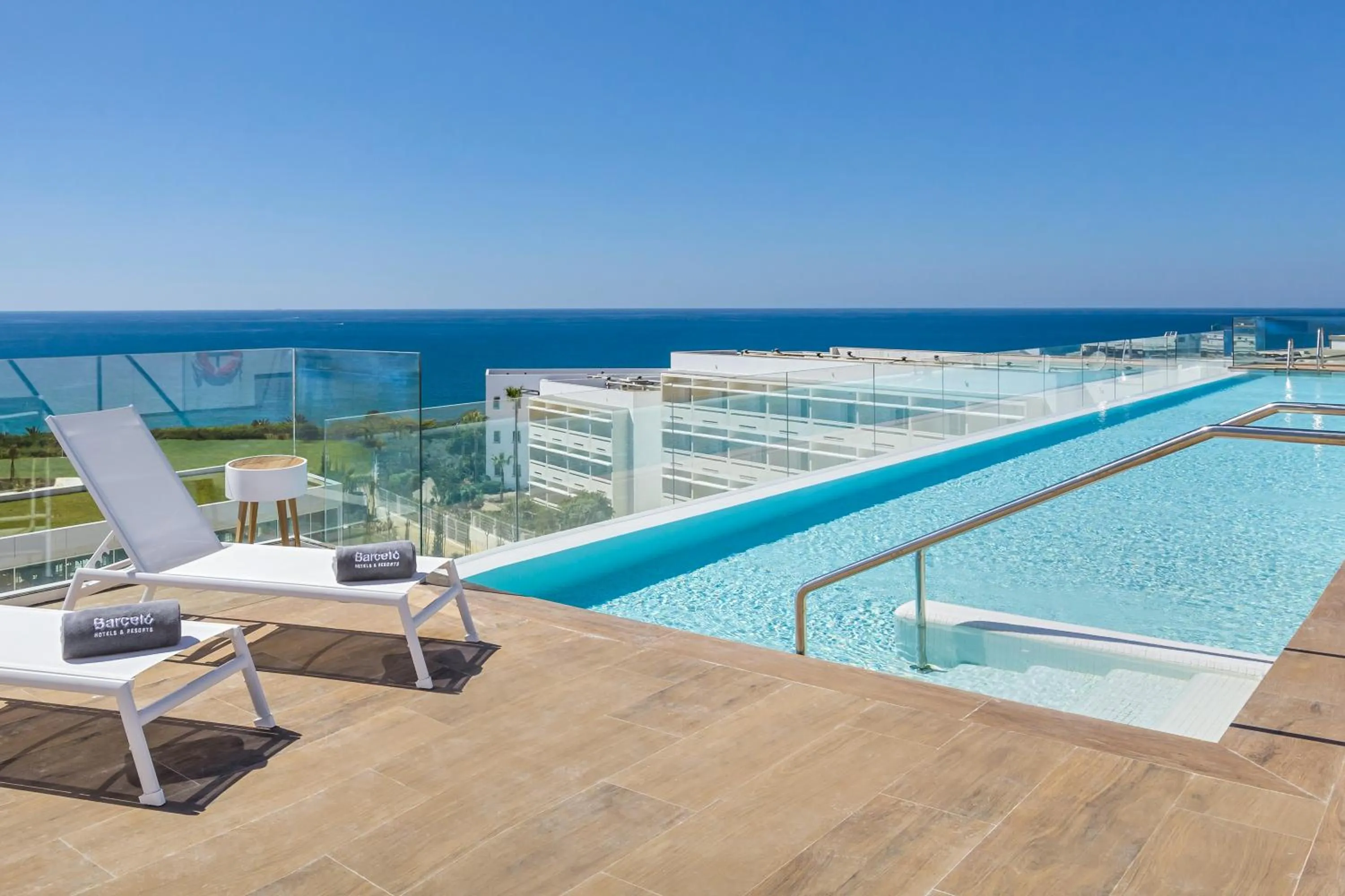 Swimming pool in Barceló Conil Playa - Adults Recommended