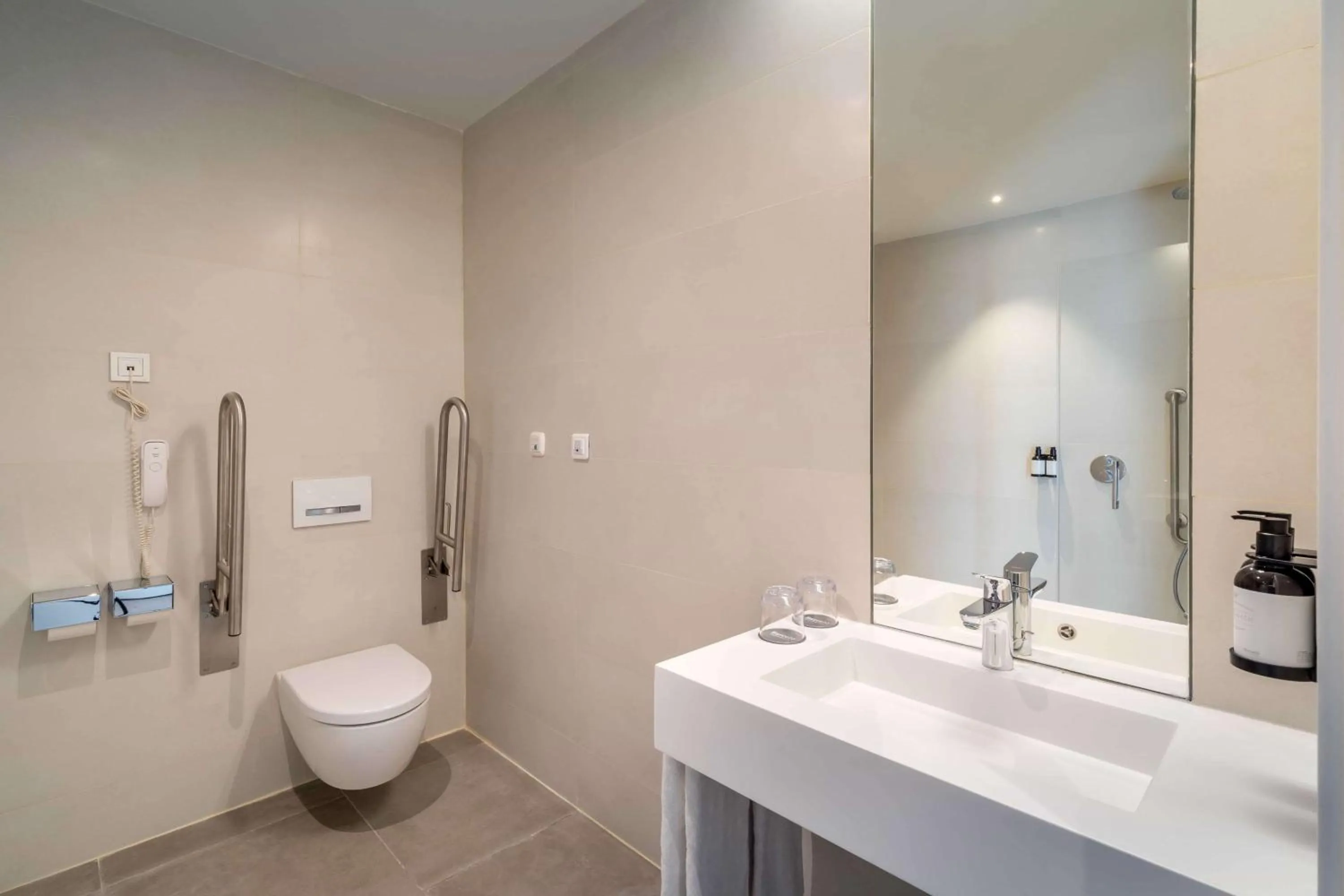 Bathroom in Barceló Conil Playa - Adults Recommended