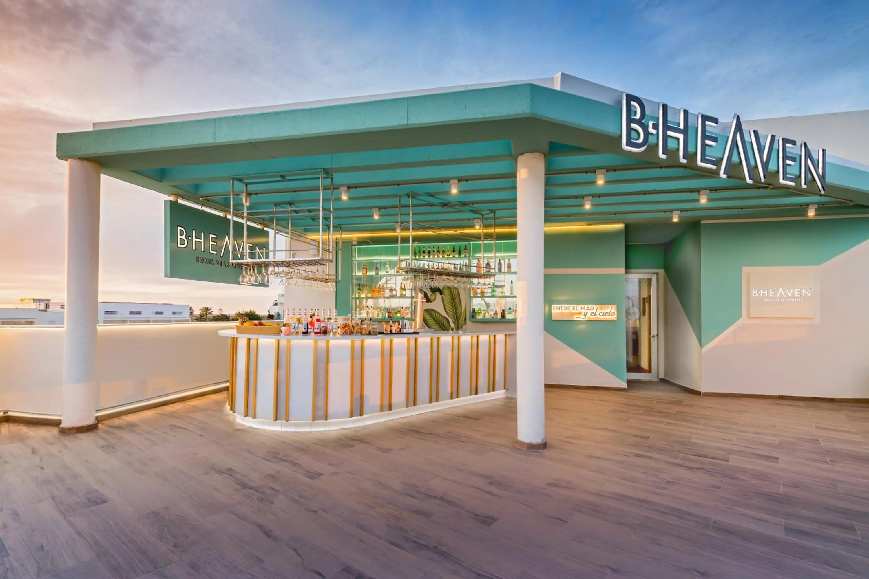 Lounge or bar in Barceló Conil Playa - Adults Recommended