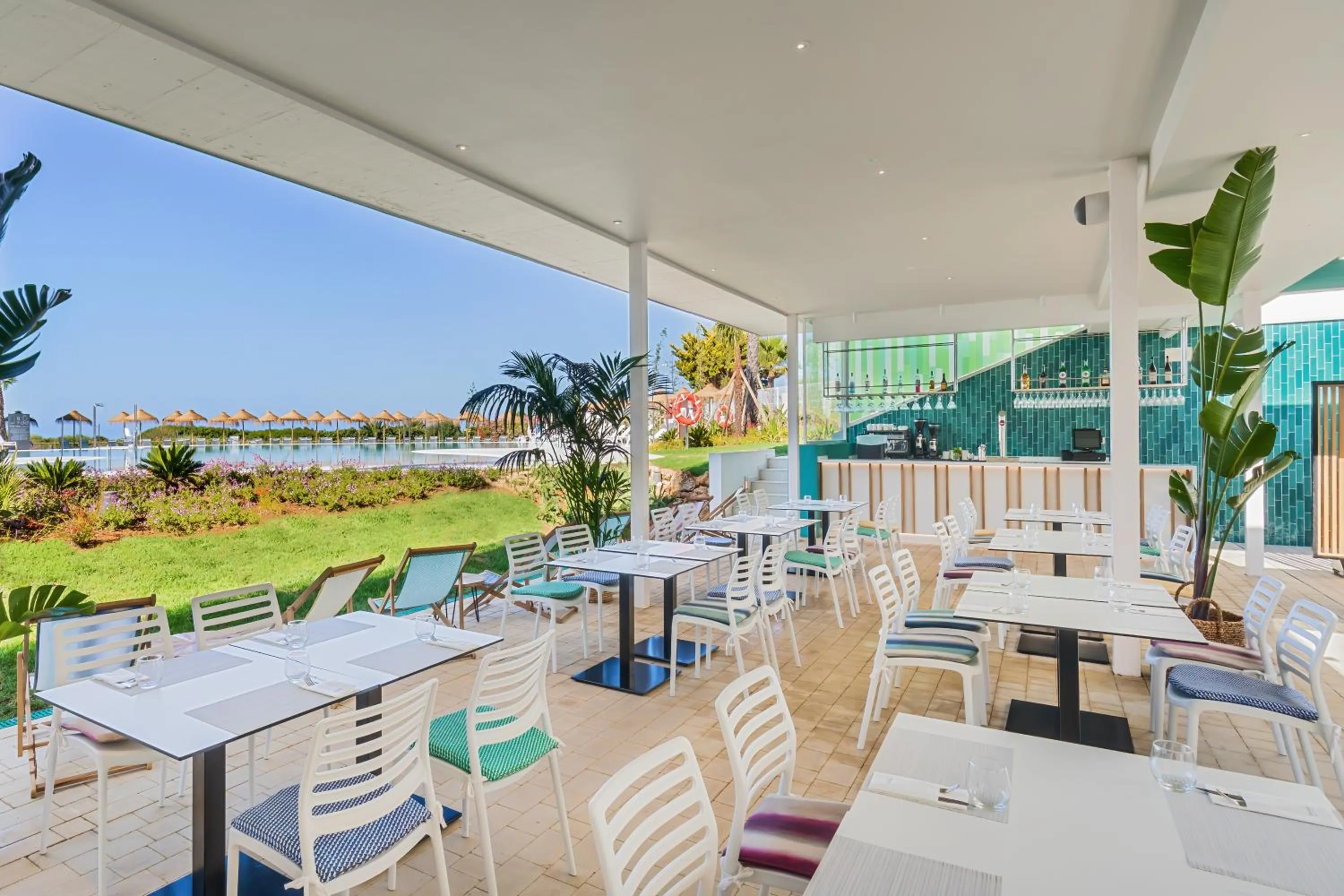 Lounge or bar in Barceló Conil Playa - Adults Recommended