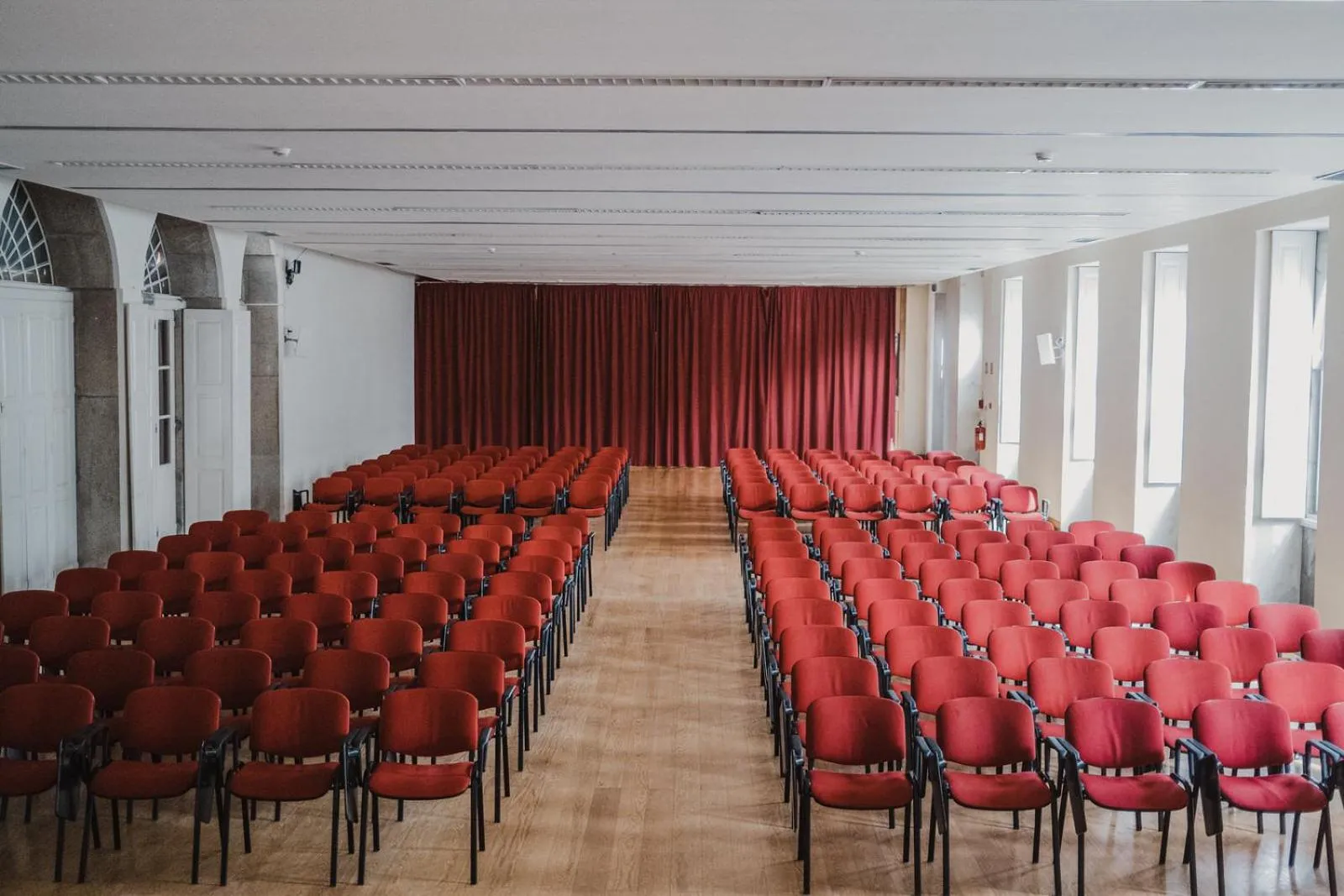 Business facilities in Vilar Oporto Hotel