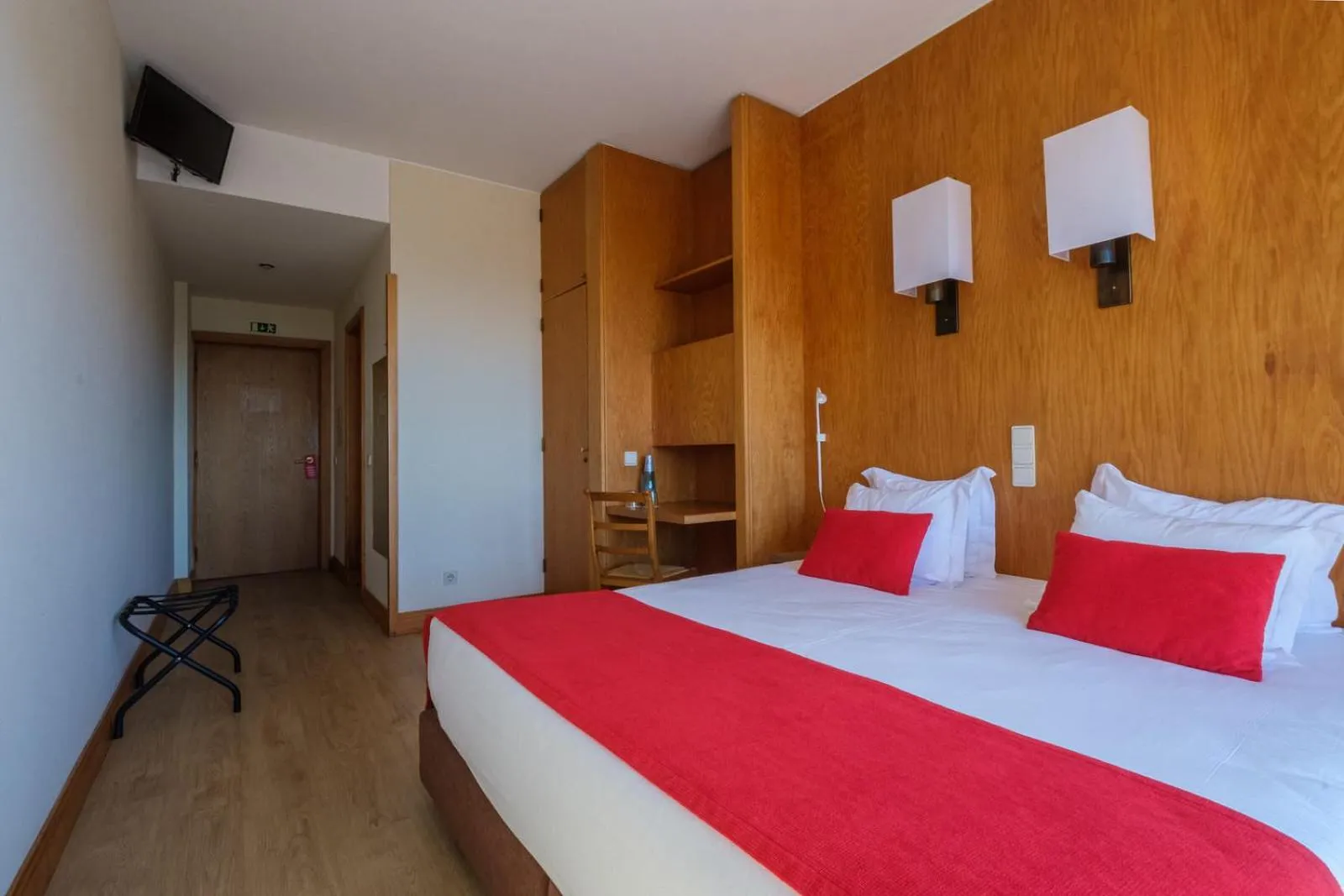 Bedroom, Bed in Vilar Oporto Hotel