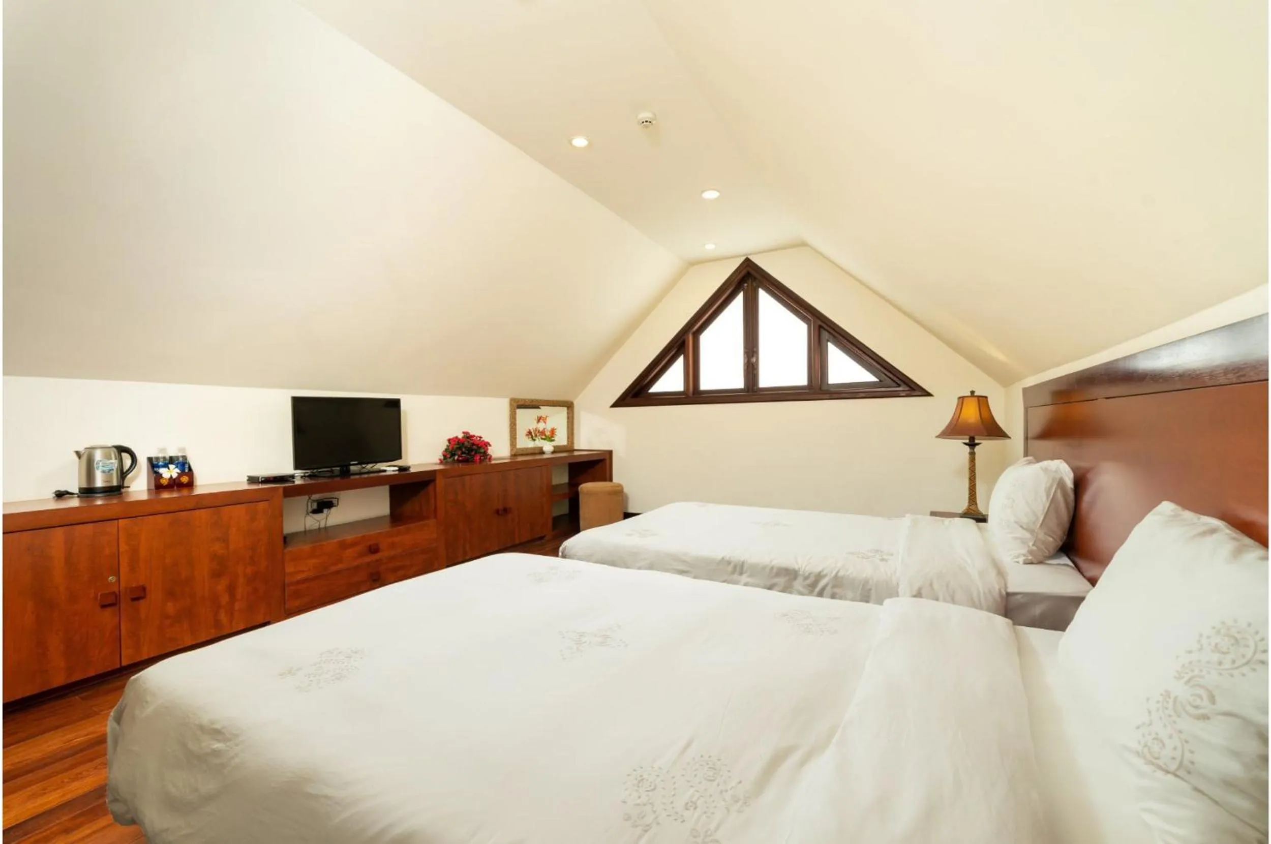 Bed in Abogo Resort Villas Luxury Da Nang