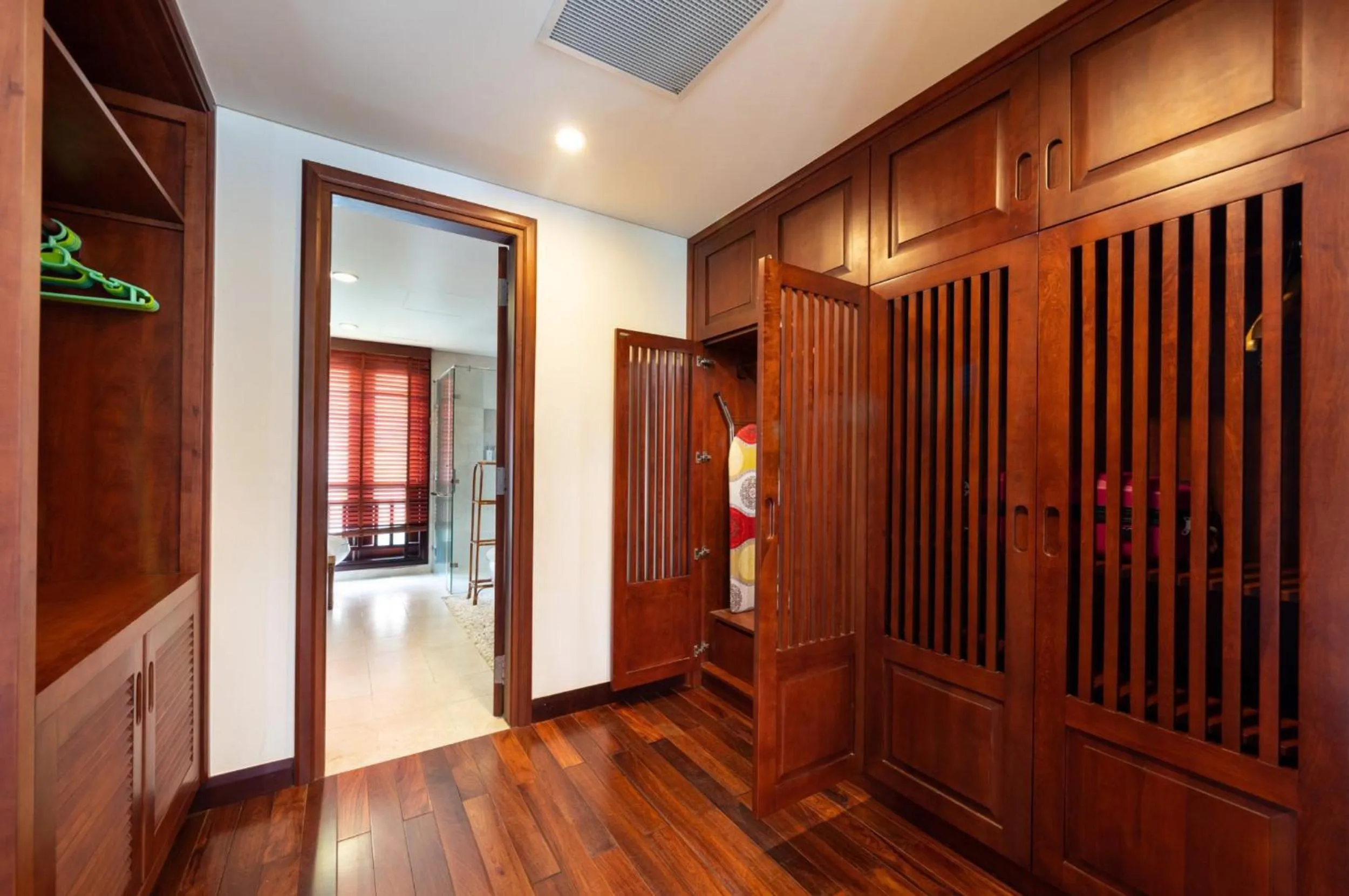 wardrobe in Abogo Resort Villas Luxury Da Nang