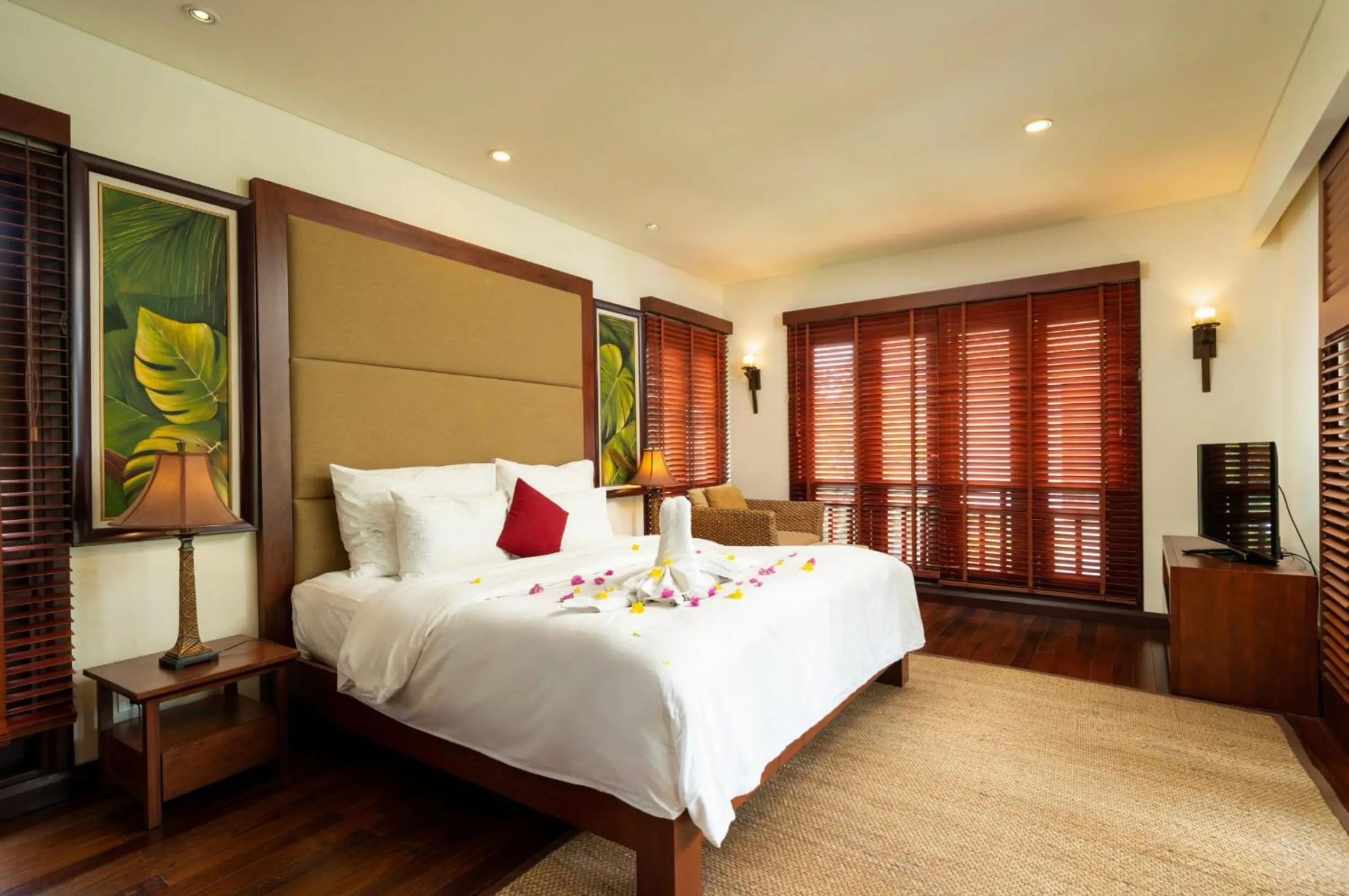 Bed in Abogo Resort Villas Luxury Da Nang