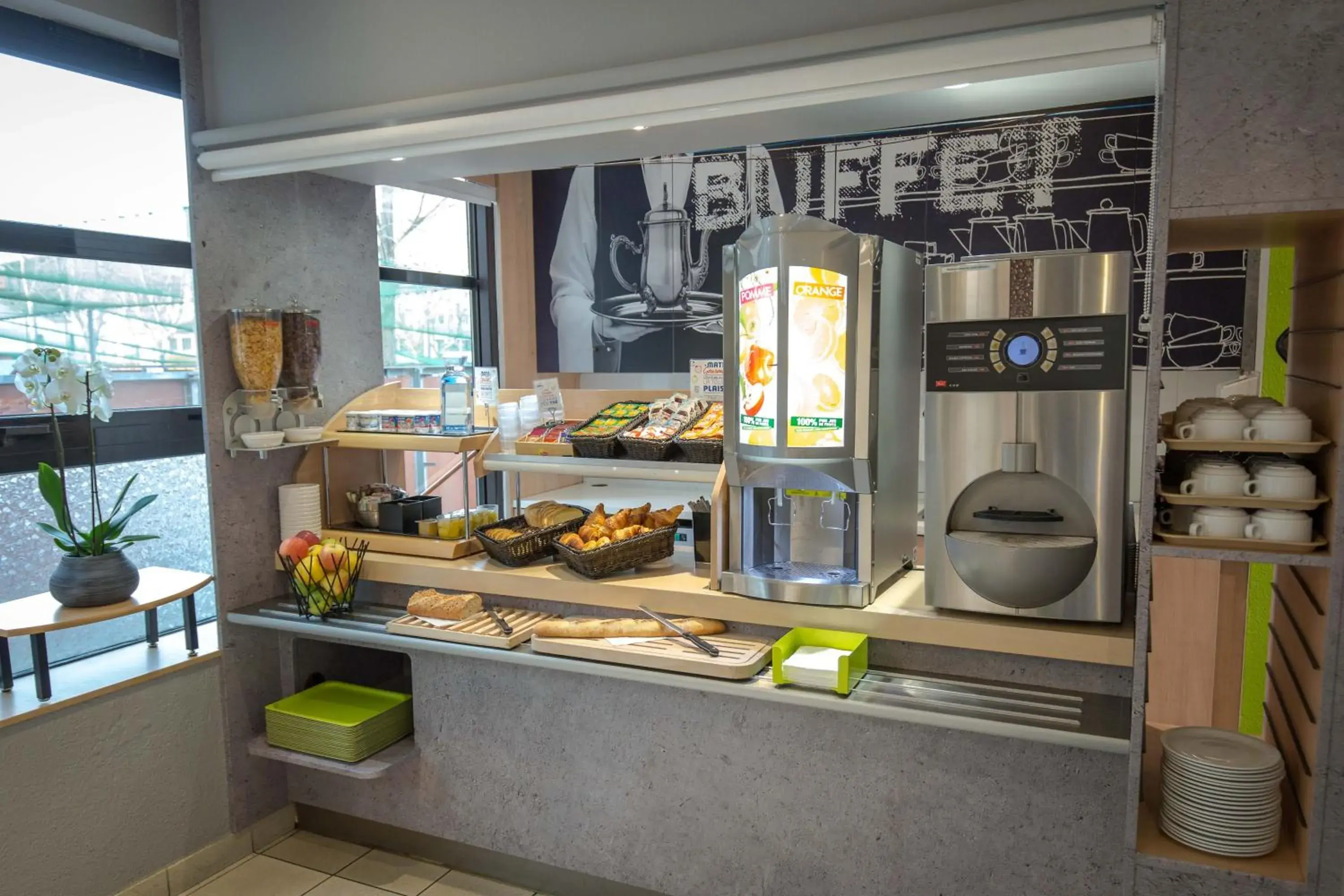 Buffet breakfast in ibis budget Vienne Sud Buffet breakfast in ibis budget Vienne Sud