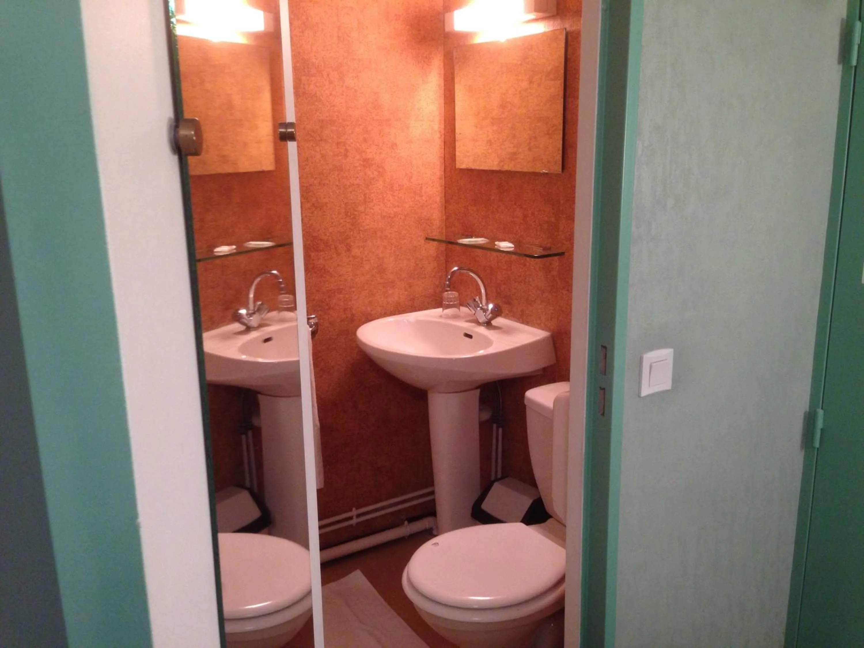 Bathroom in Hotel De L'Abbaye