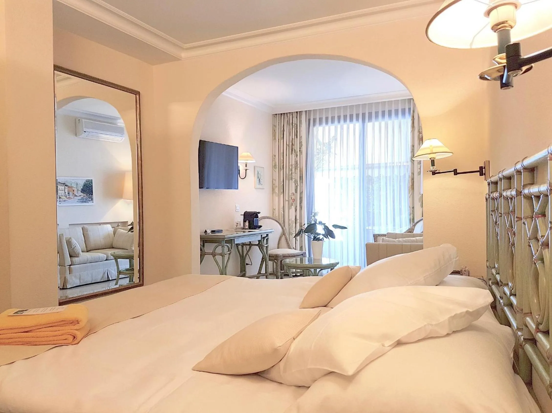 Bed in Boutique Hotel La Rocca