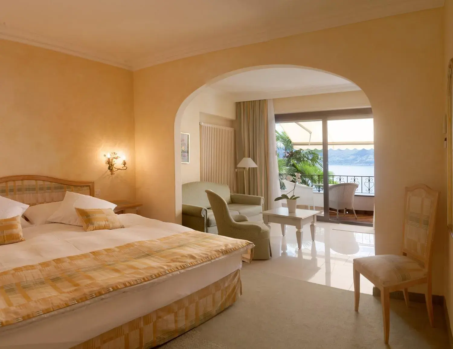 Superior Double with Balcony and Lake View in Boutique Hotel La Rocca Superior Double with Balcony and Lake View in Boutique Hotel La Rocca