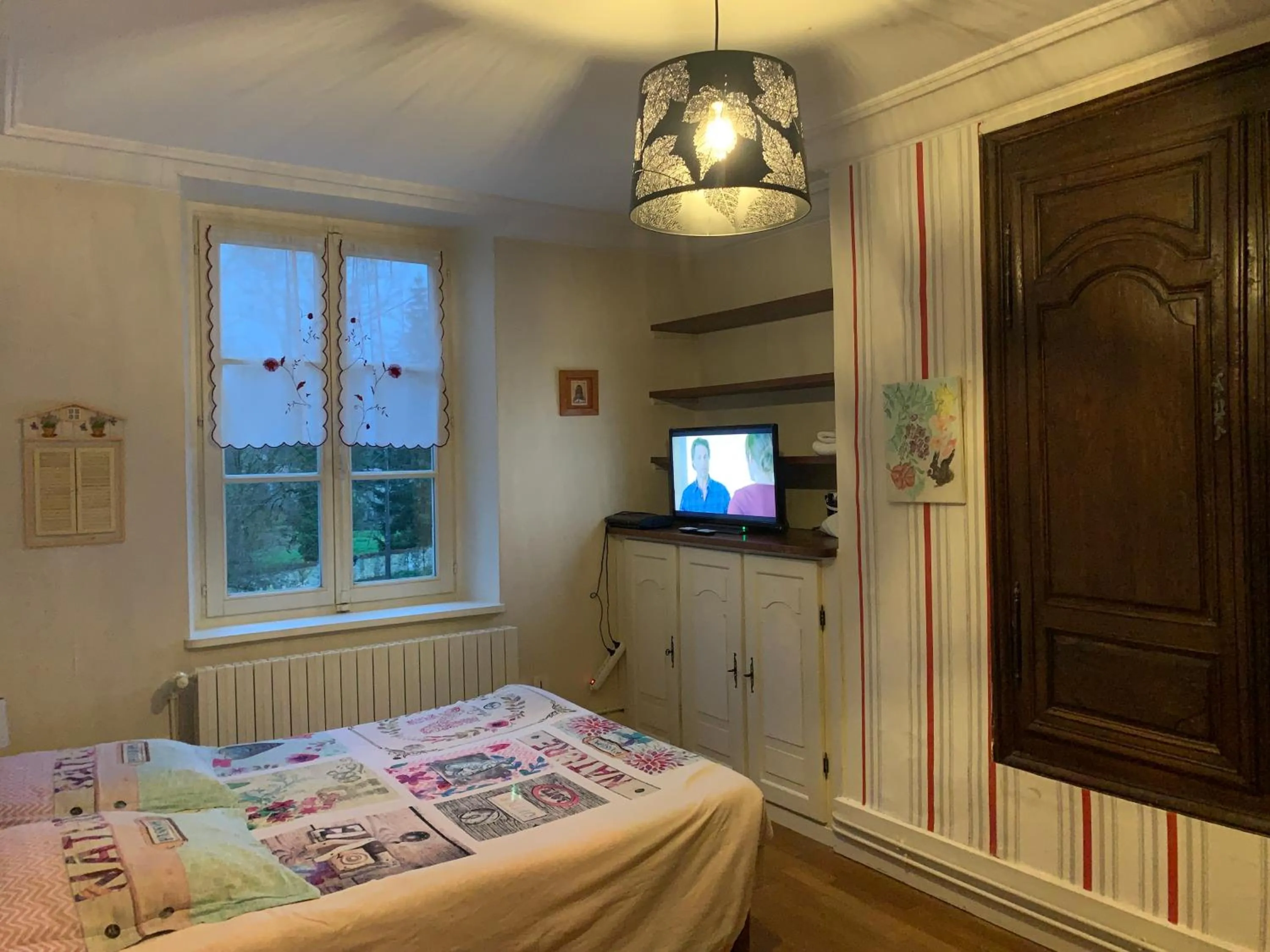 Bed in Chambres d'hôtes dans une maison de caractère