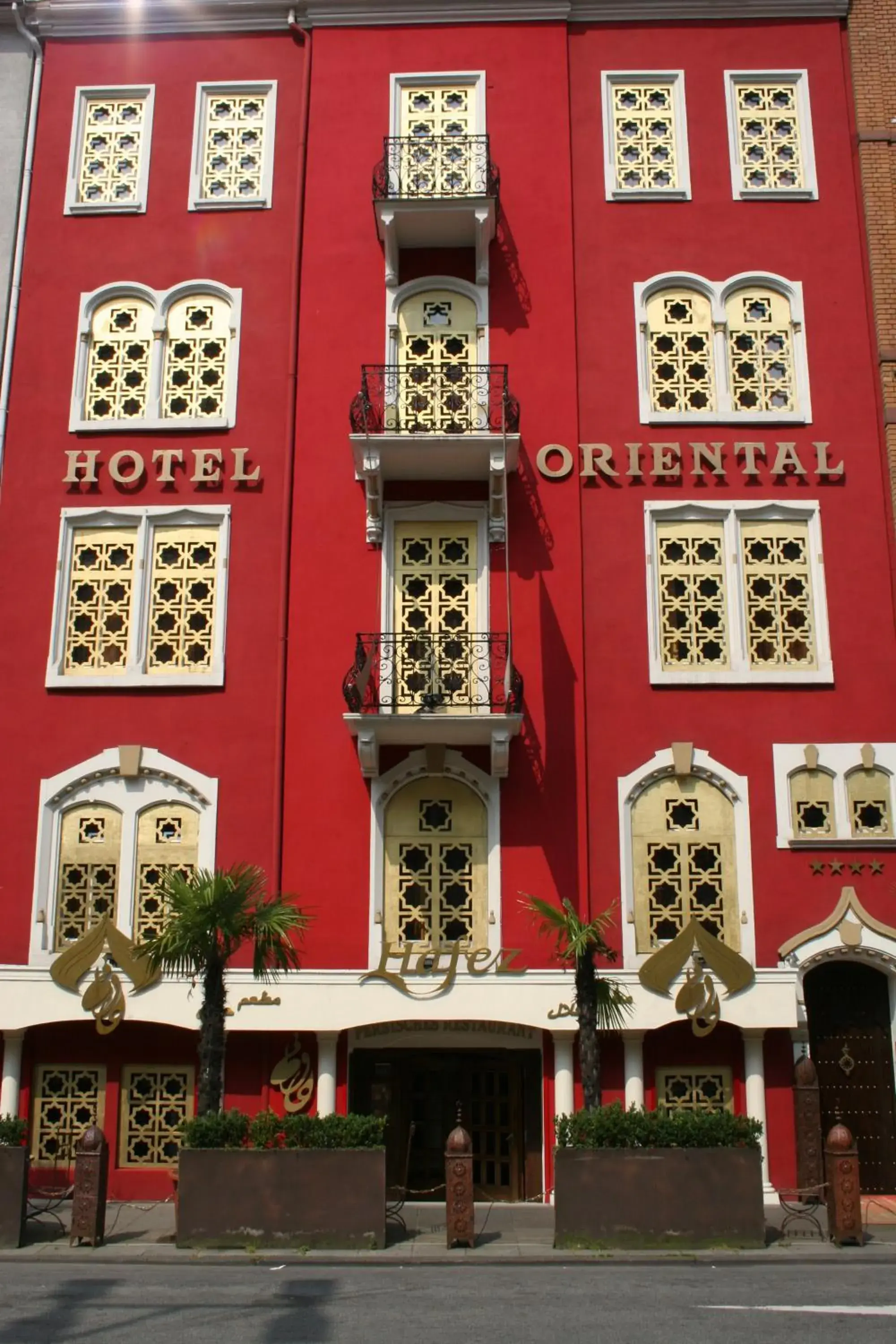Hotel Villa Oriental & Restaurant                                               