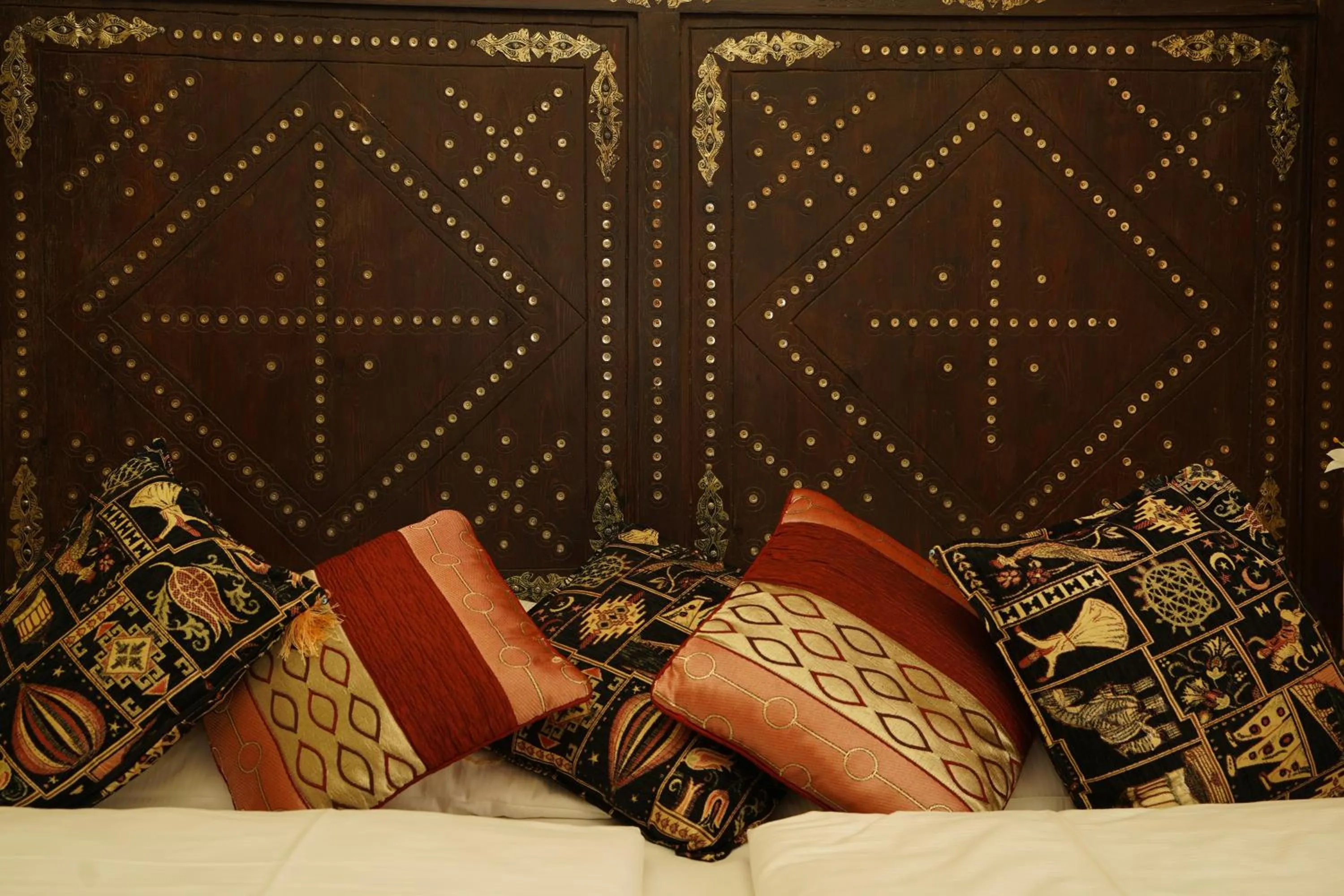 Seating Area in Hotel Villa Oriental & Restaurant                                               