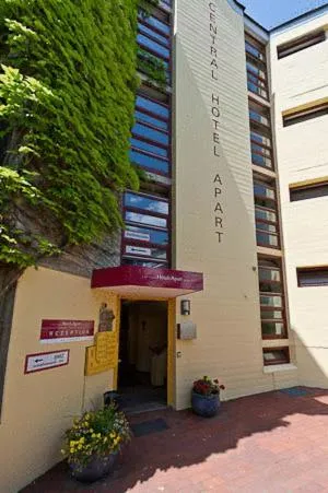 Facade/entrance in Central Hotel-Apart München