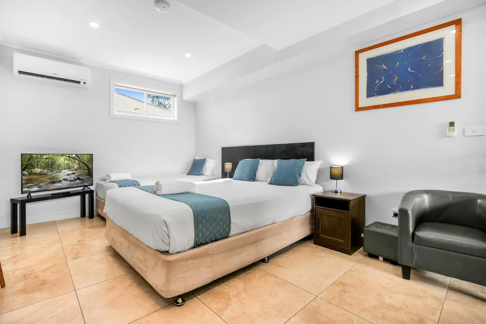 Bed in Lakes Resort Toukley