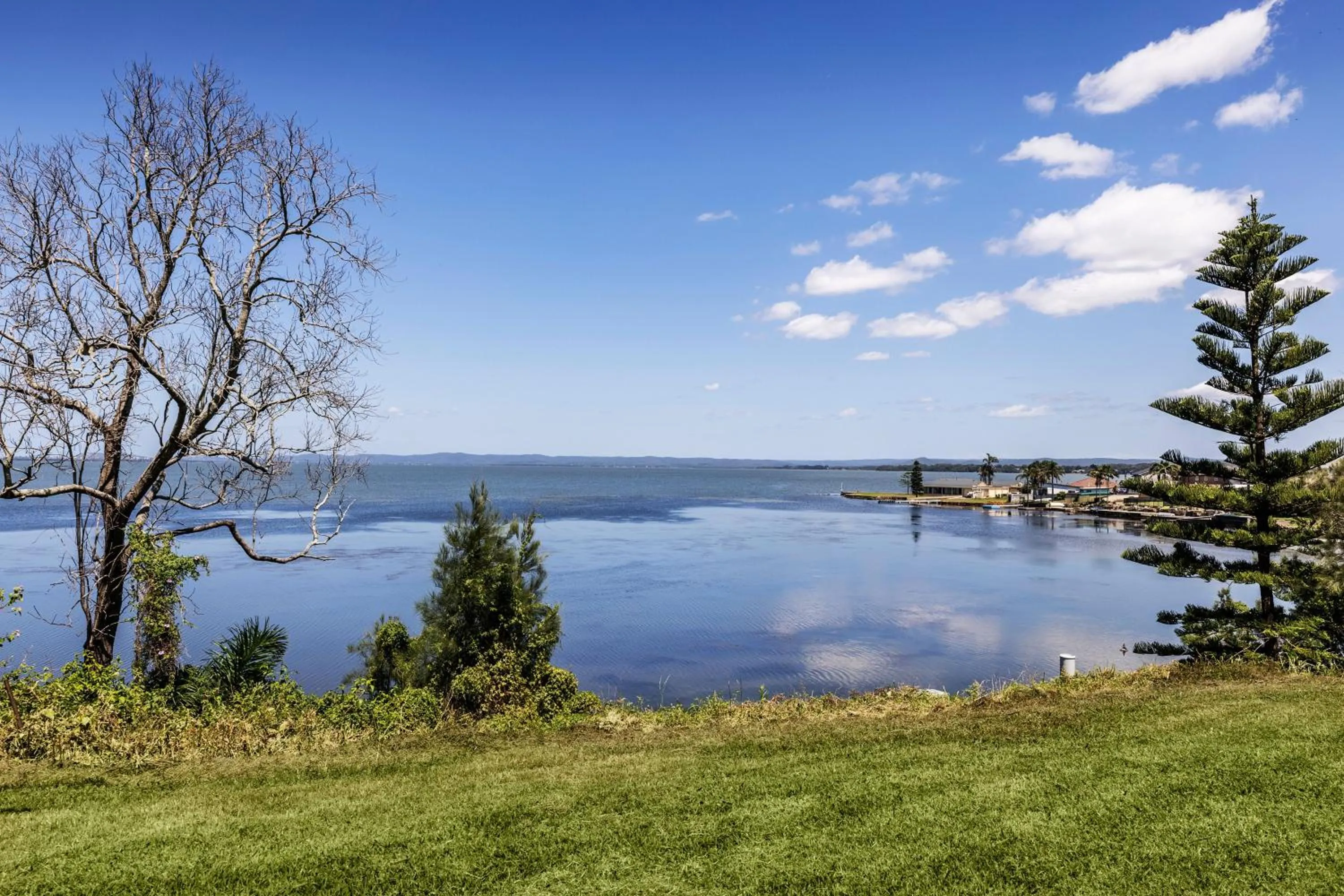 Property building in Lakes Resort Toukley