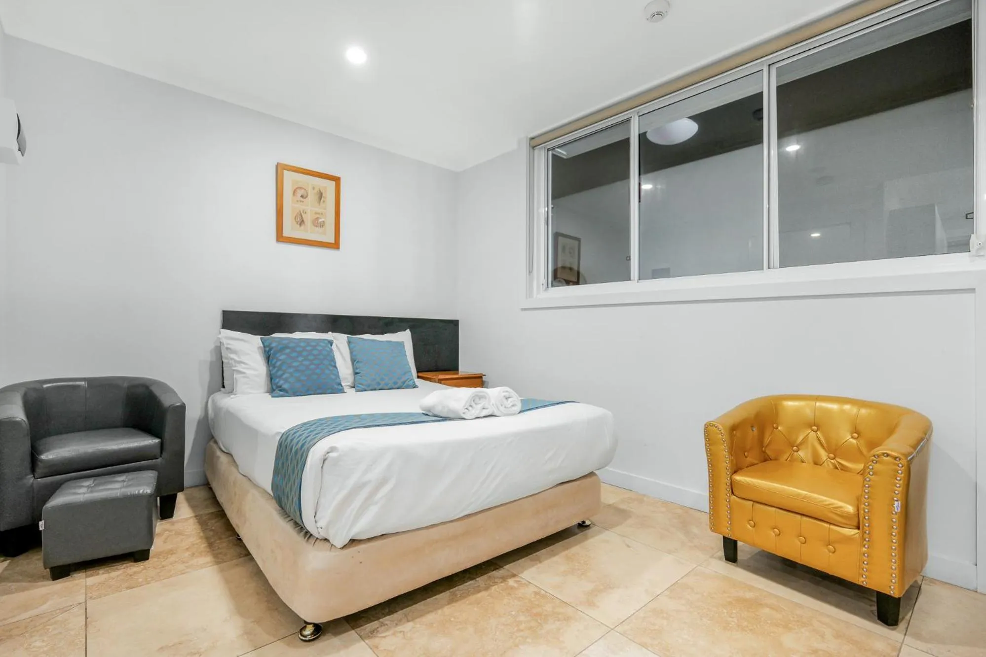 Bed in Lakes Resort Toukley