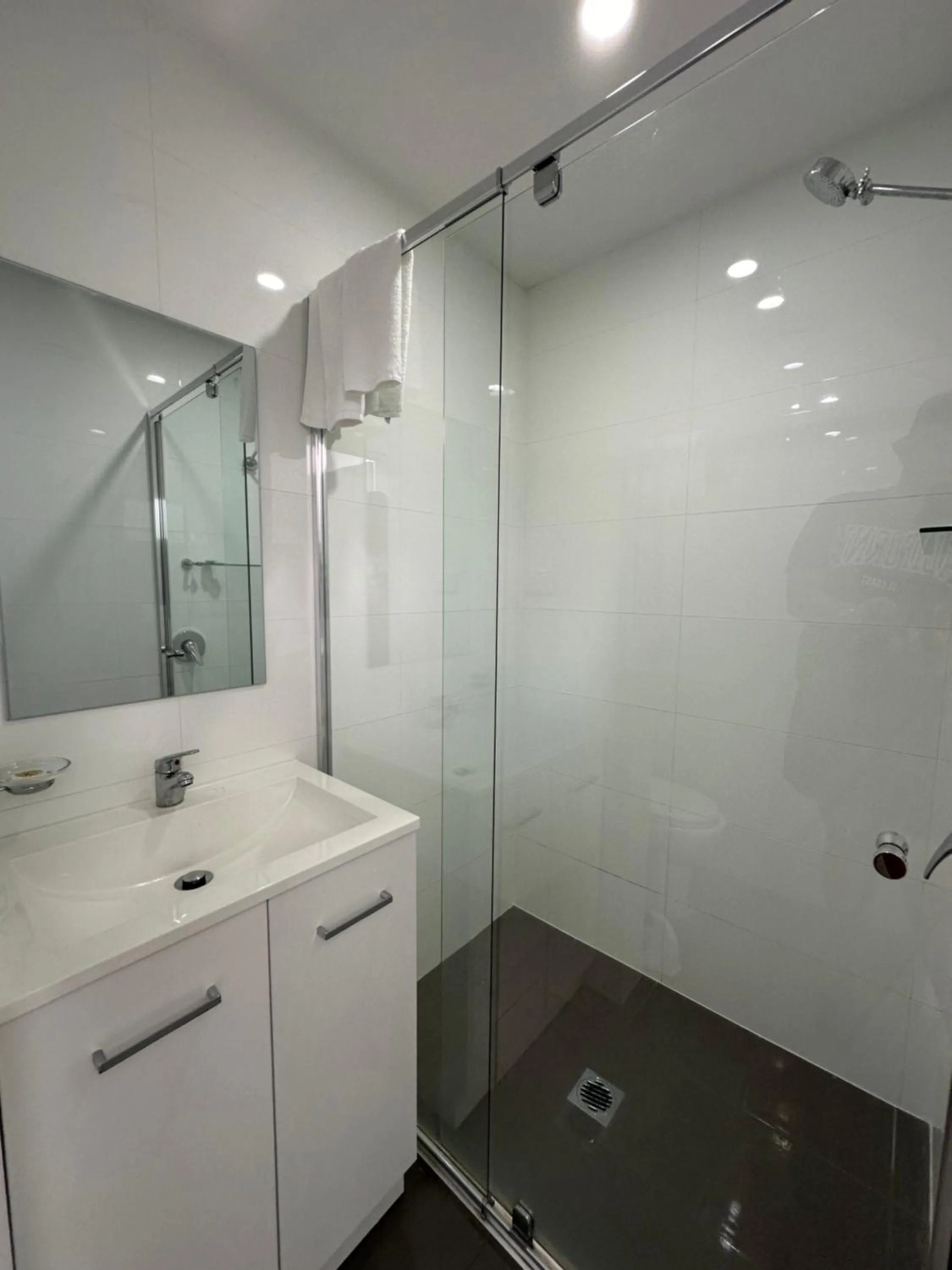 Bathroom in Lakes Resort Toukley