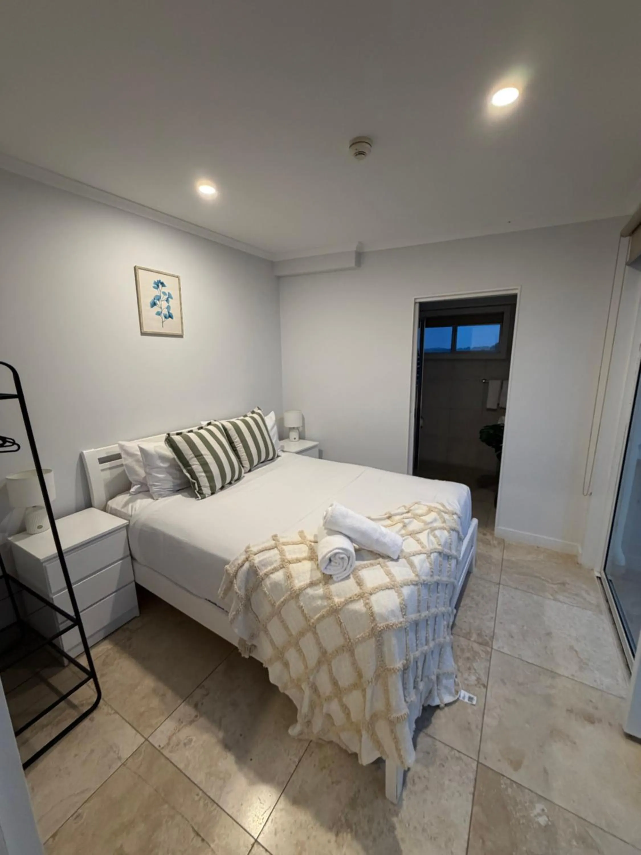 Bed in Lakes Resort Toukley