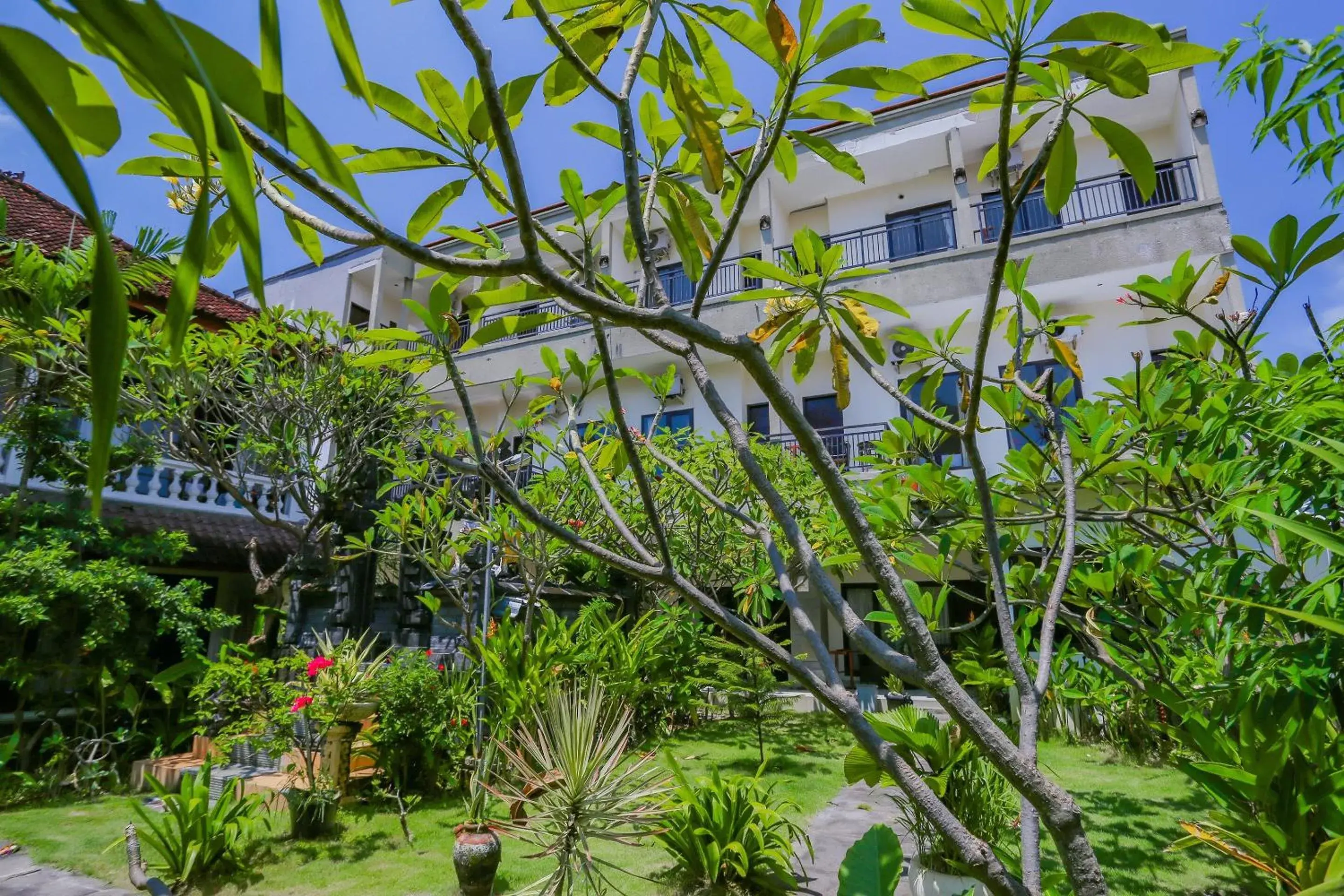Facade/entrance in Hotel O Ari Beach Inn Facade/entrance in Hotel O Ari Beach Inn