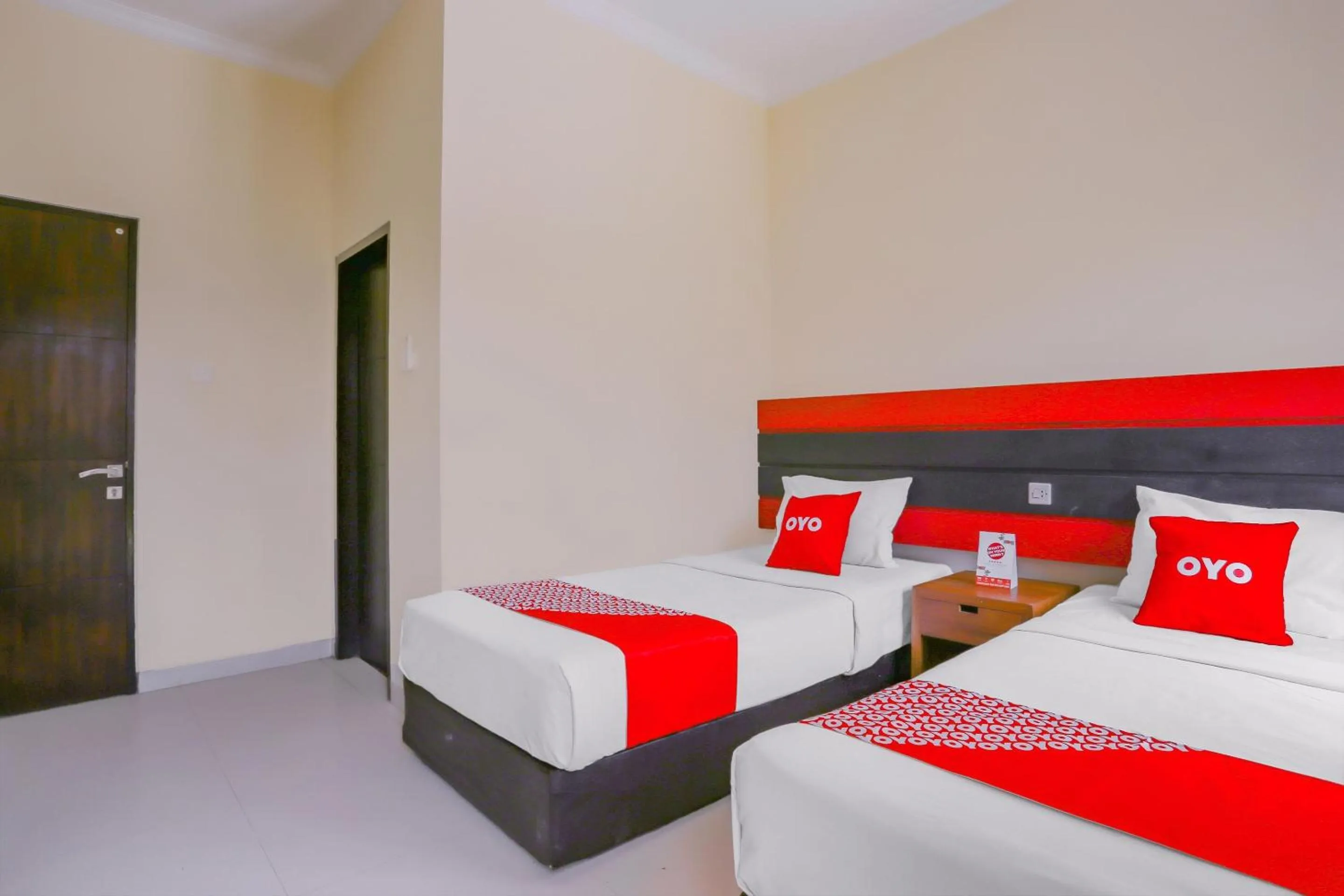 Bedroom, Bed in Hotel O Ari Beach Inn