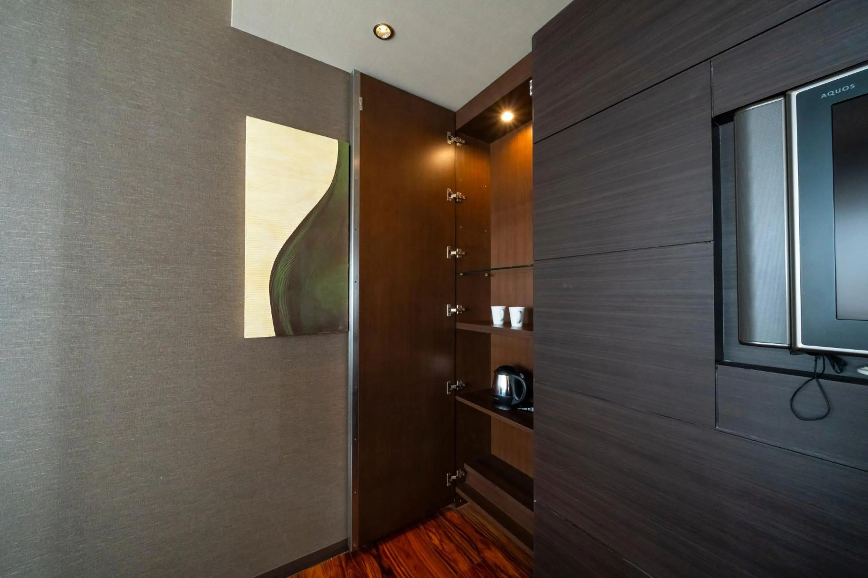 hair dresser in KOKO HOTEL Fukuoka Tenjin